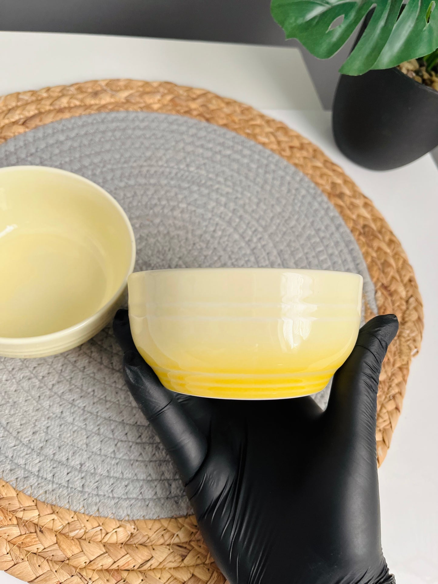 طقم ٢ بوله بورسلين اصفر11cm*6cm