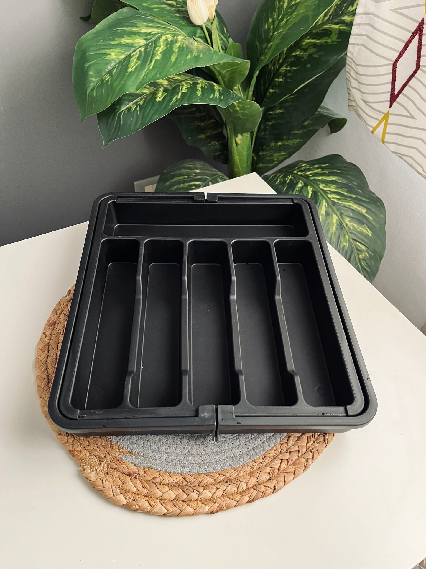 قابل للتمدد اسود Organizer Drawer (acrylic )