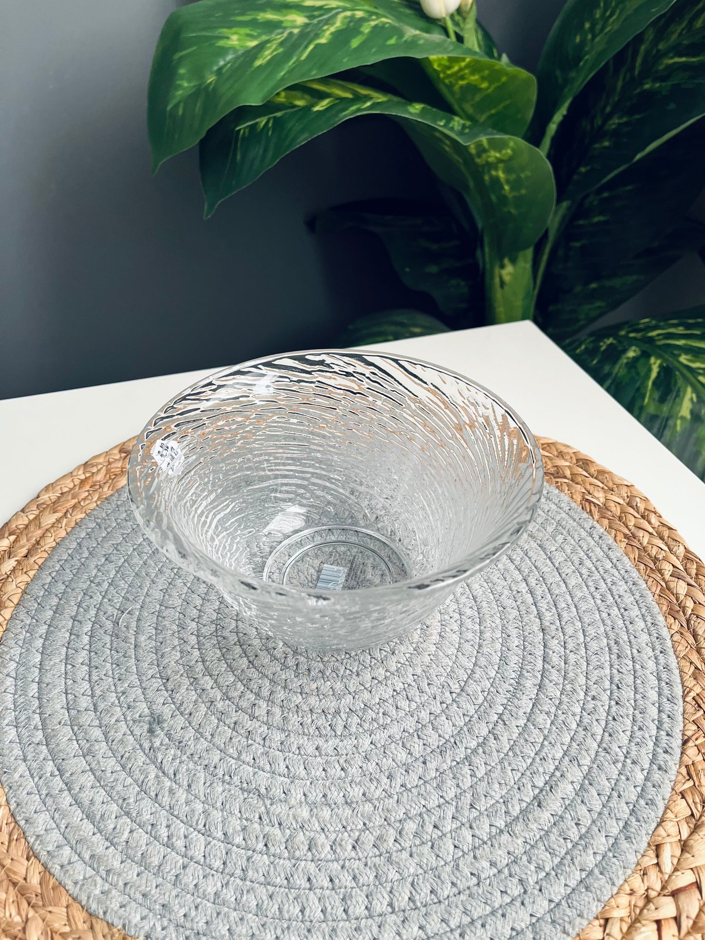 Glass Bowl بوله زجاج مجزع (شفاف)