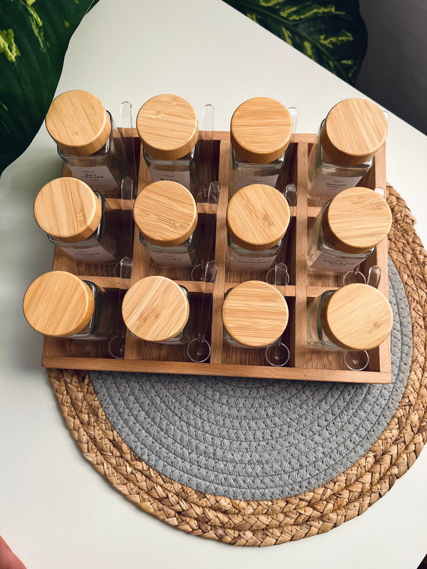 Set of 12 glass jars 150ml + new organizer
