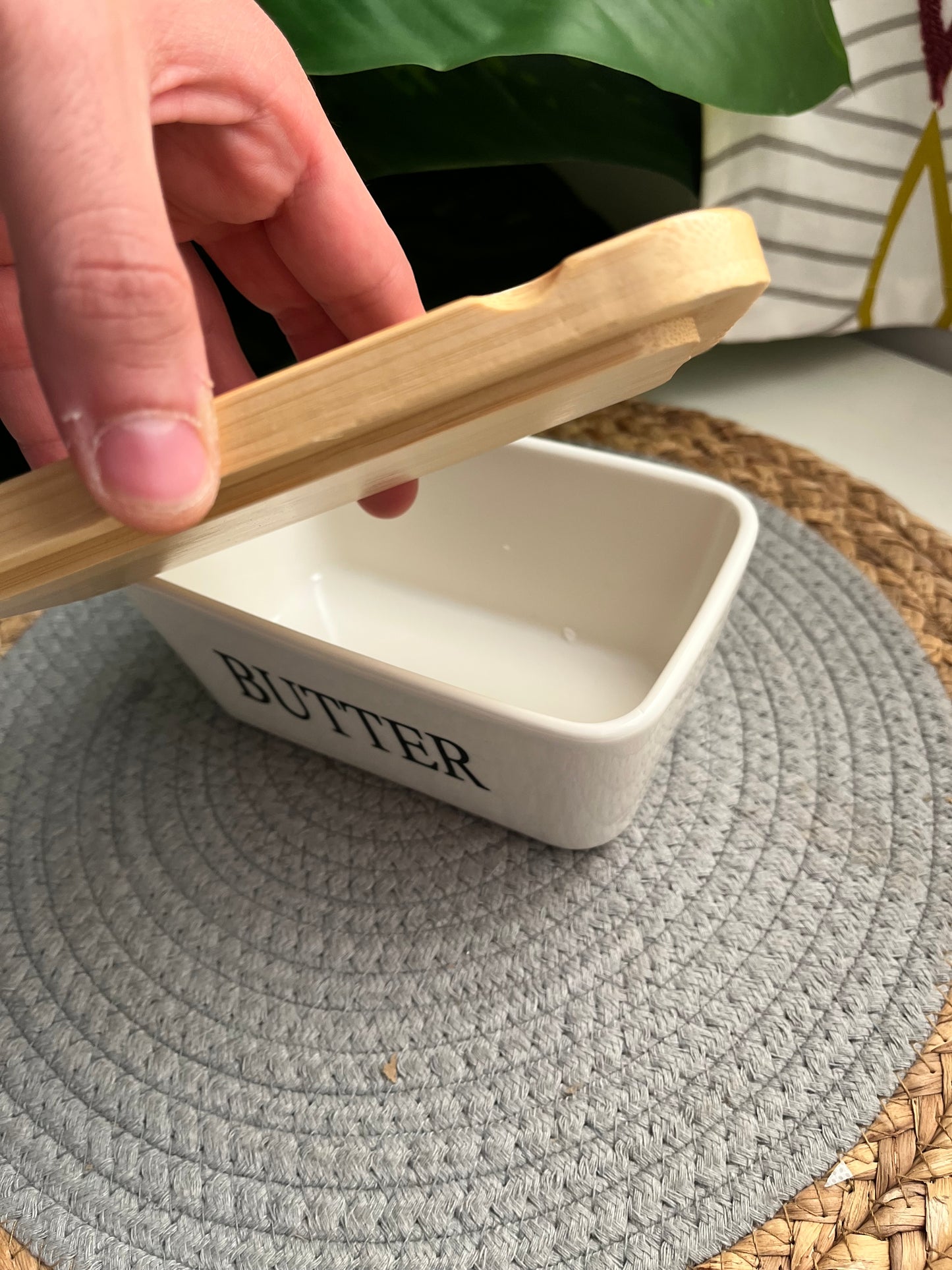 White Porcelain Butter box (Wooden lid) 16cm*10cm*6cm