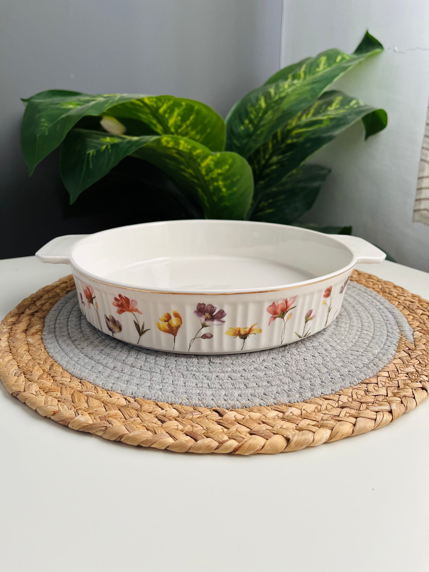 Tajin porcelain (code370) كبير طاچن بورسلين مدور رسومات
