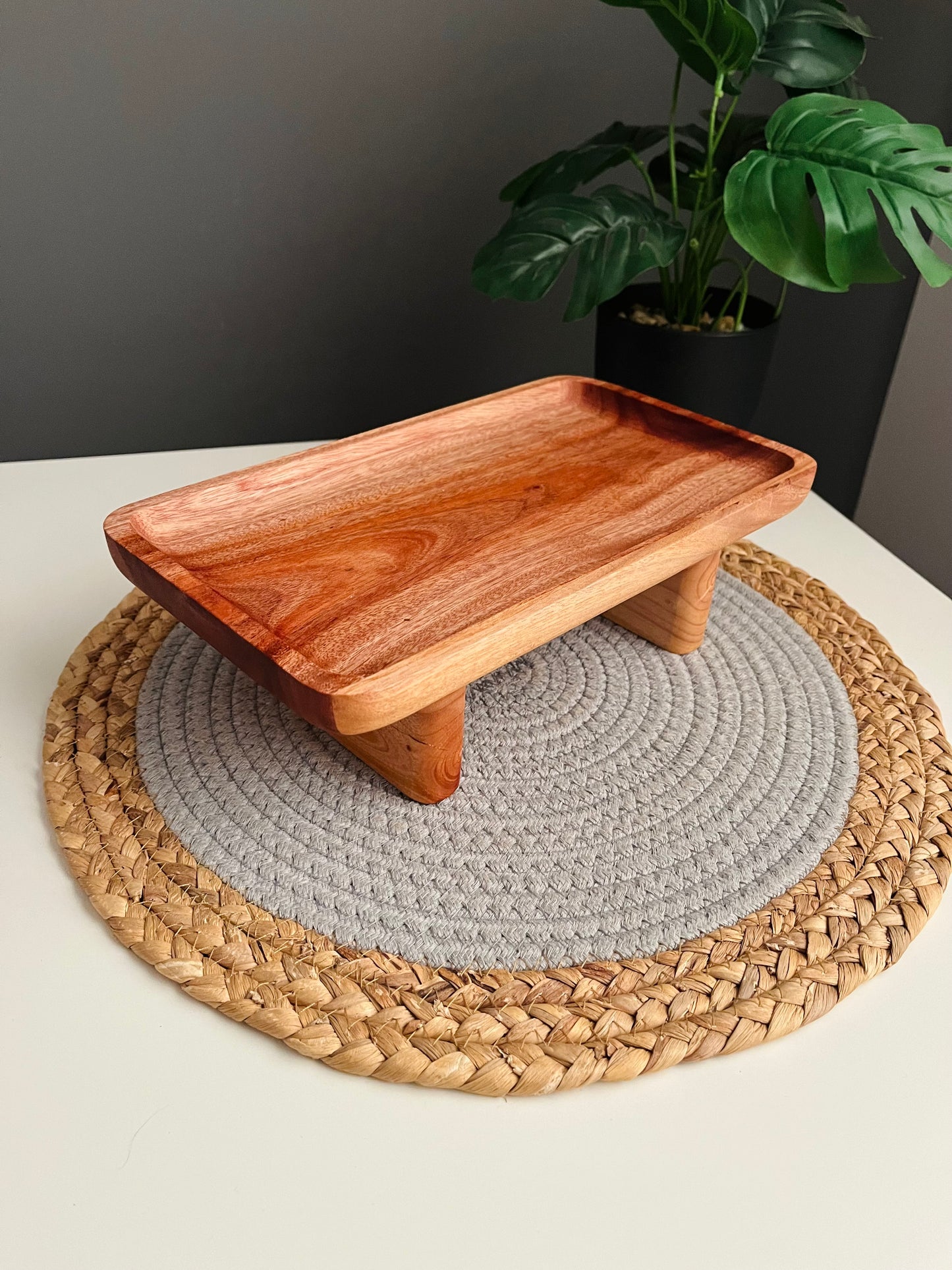 high tray wooden with leg (kay)28cm*16cm