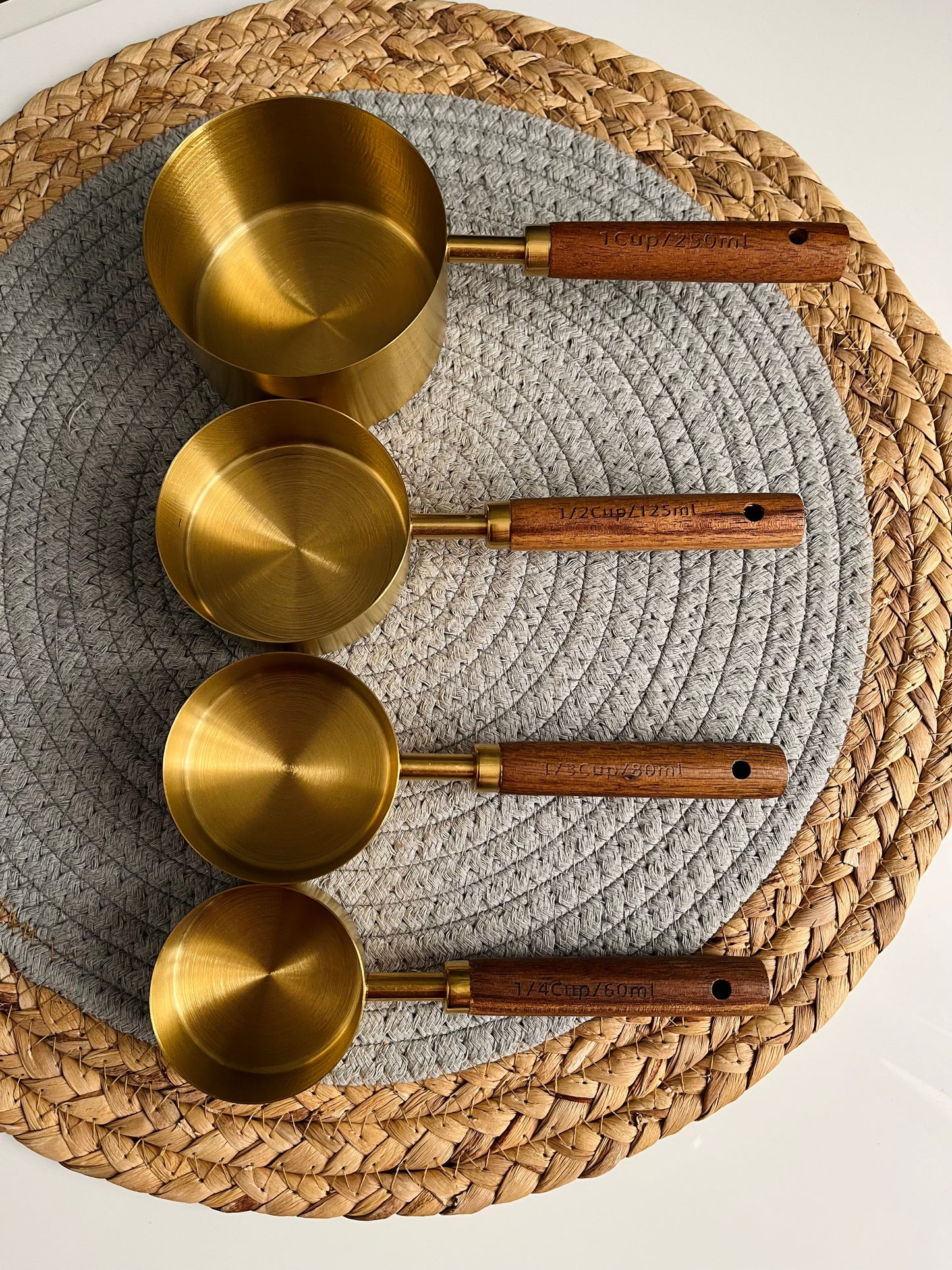 Gold measuring cups -طقم معيار ٤ قطع