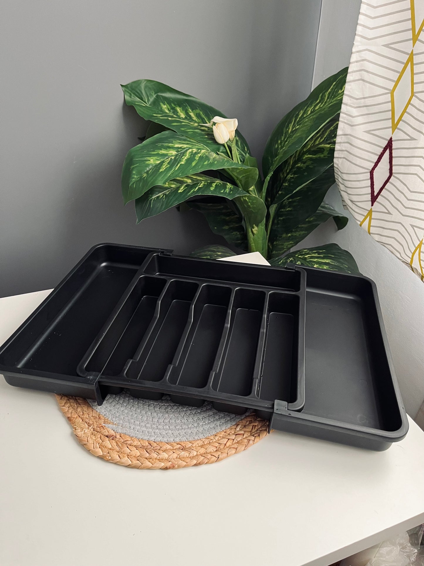 قابل للتمدد اسود Organizer Drawer ( acrylic )