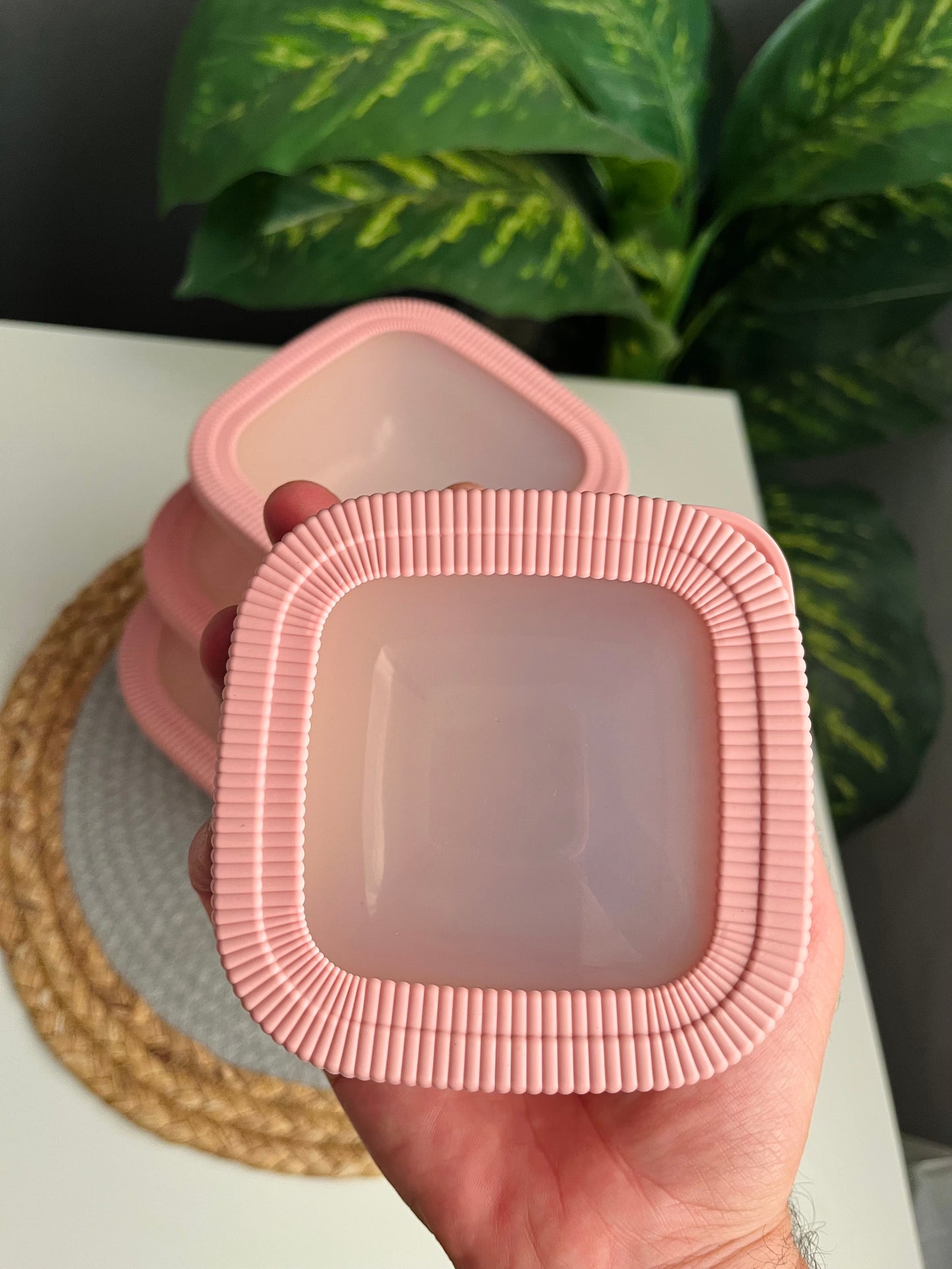 4 fridge box (high quality)(pink) (مربع)code604