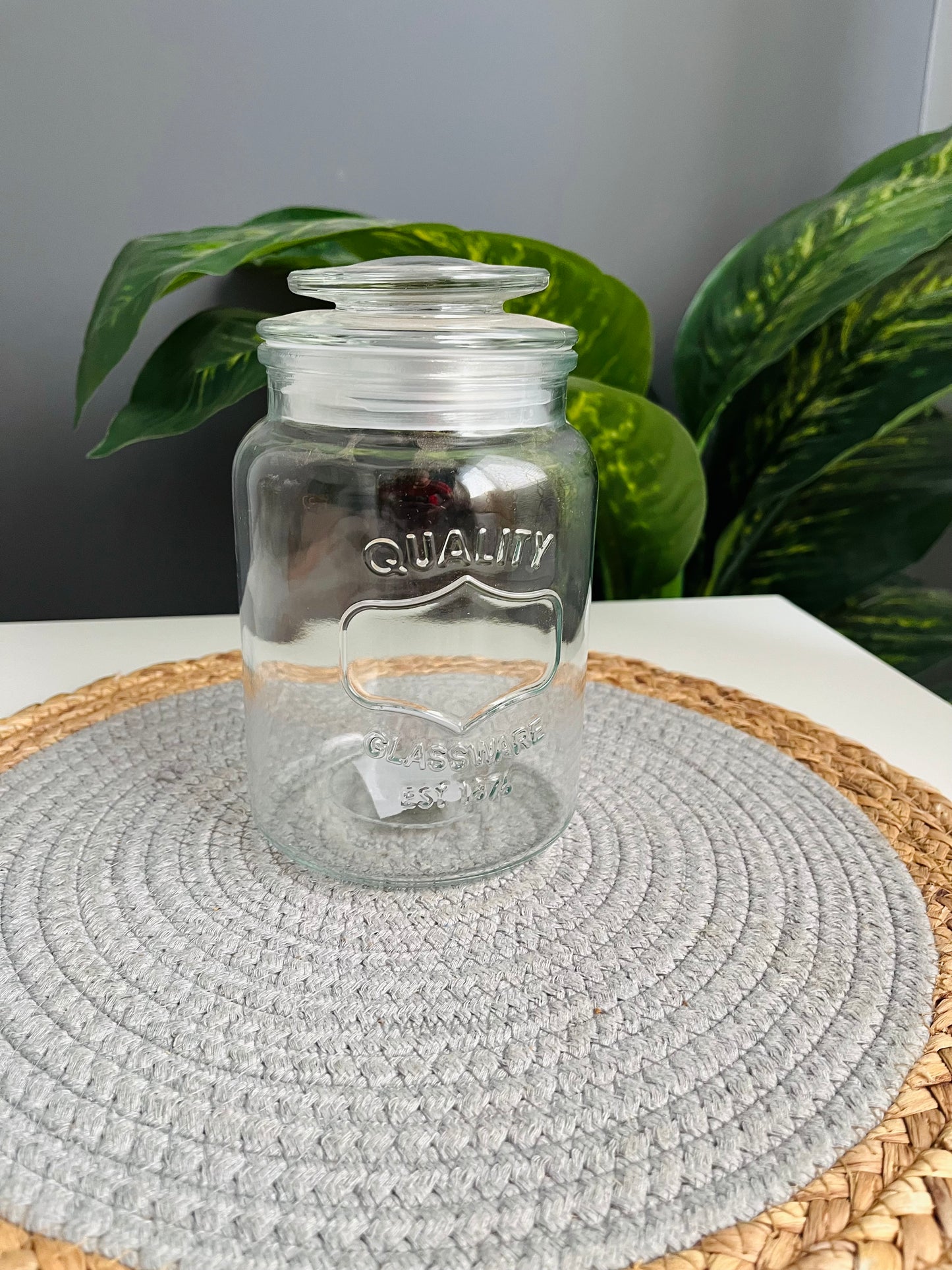 Small Glass jar 900ml(quality)code156