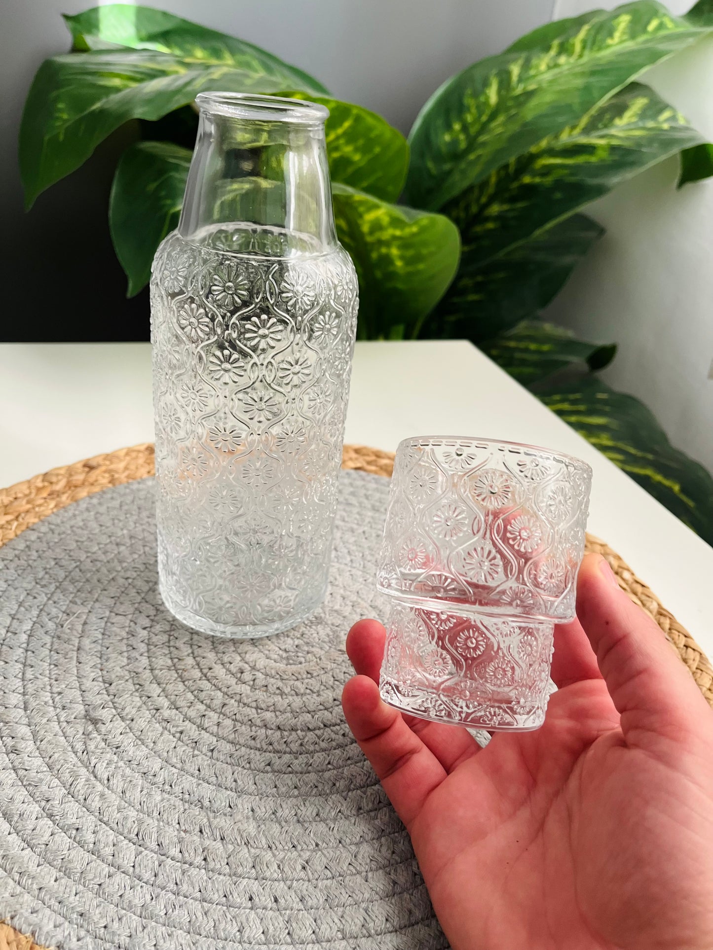 Glass bottle 700ml with cup 150ml (ورده)
