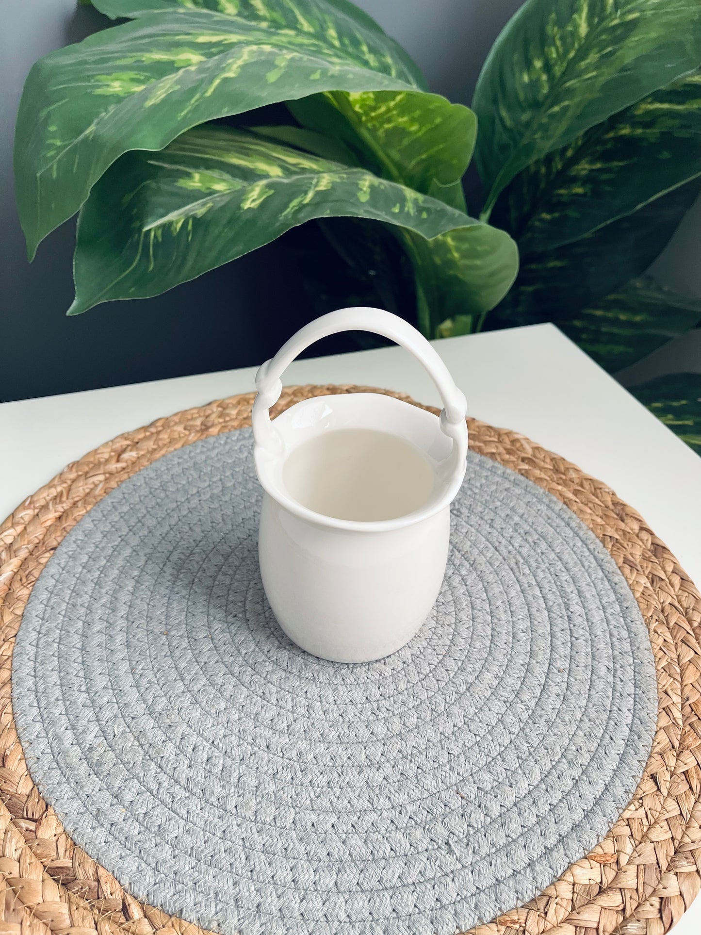 Porcelain holder (new)code51-76