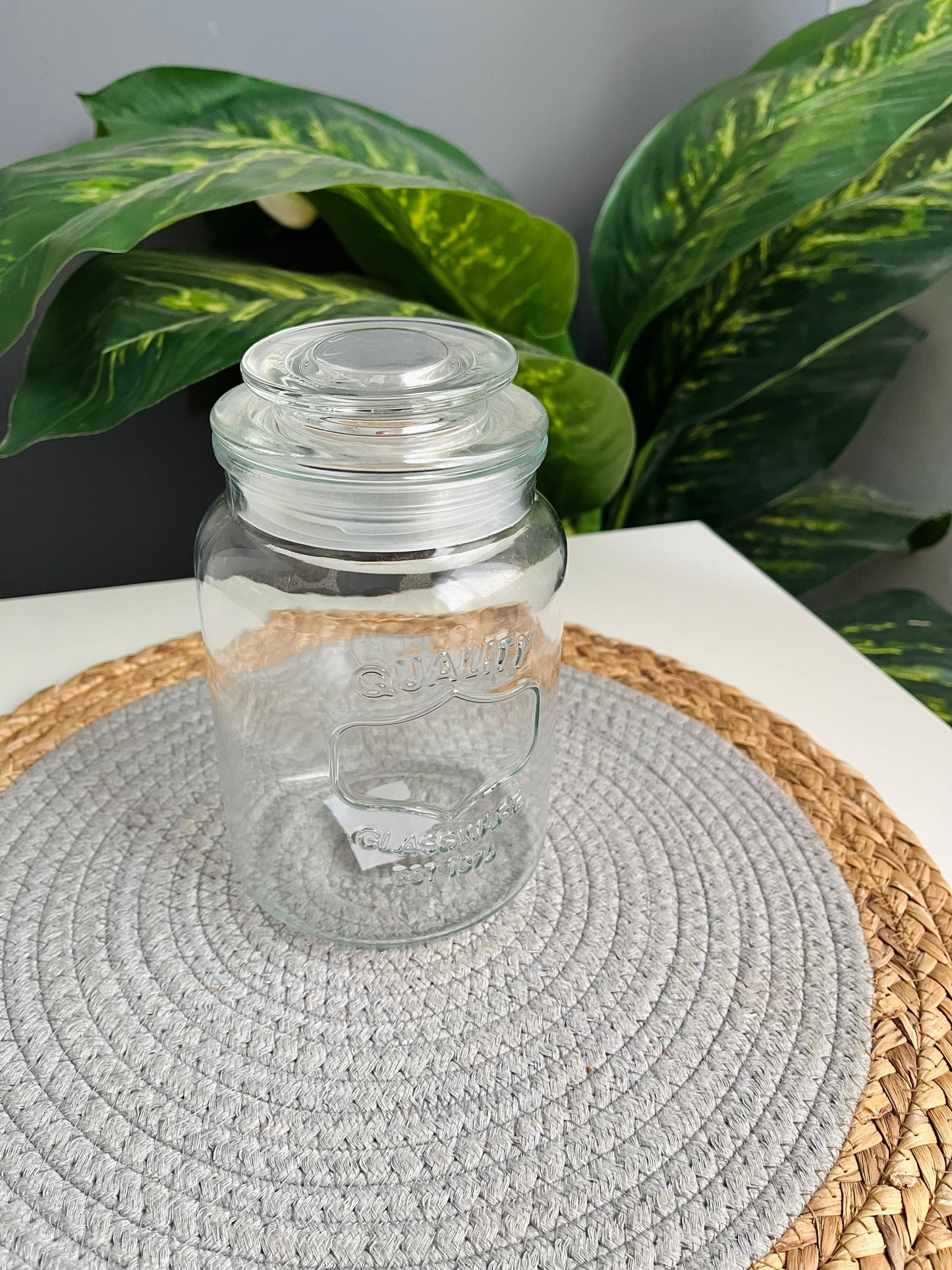 Small Glass jar 900ml(quality)code156