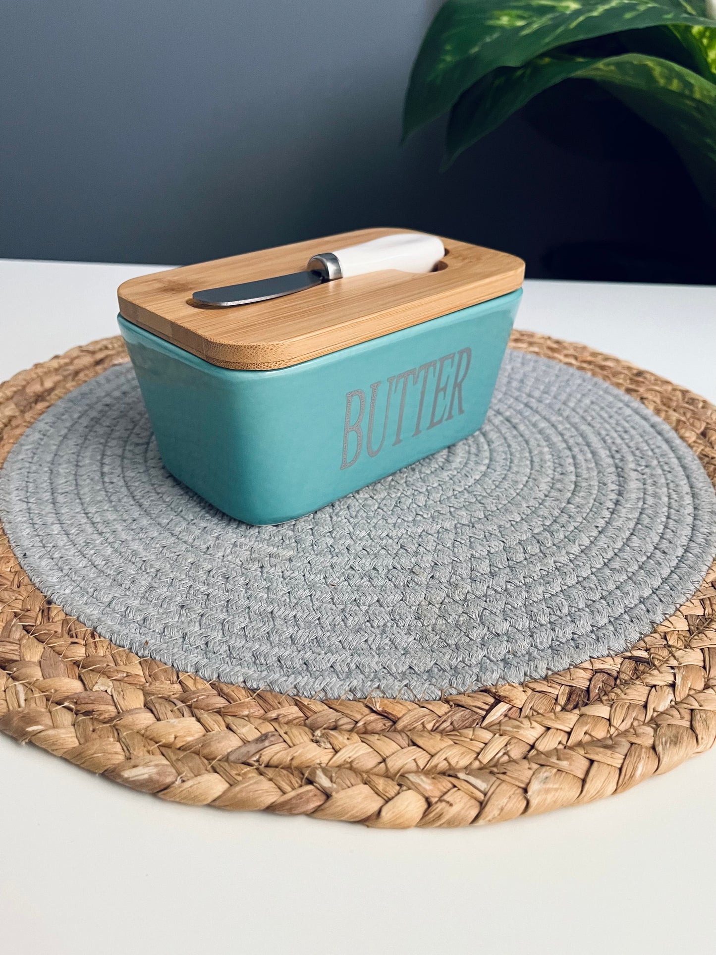 (أخضر) Porcelain Butter box (Wooden lid) 16cm*10cm*7cm