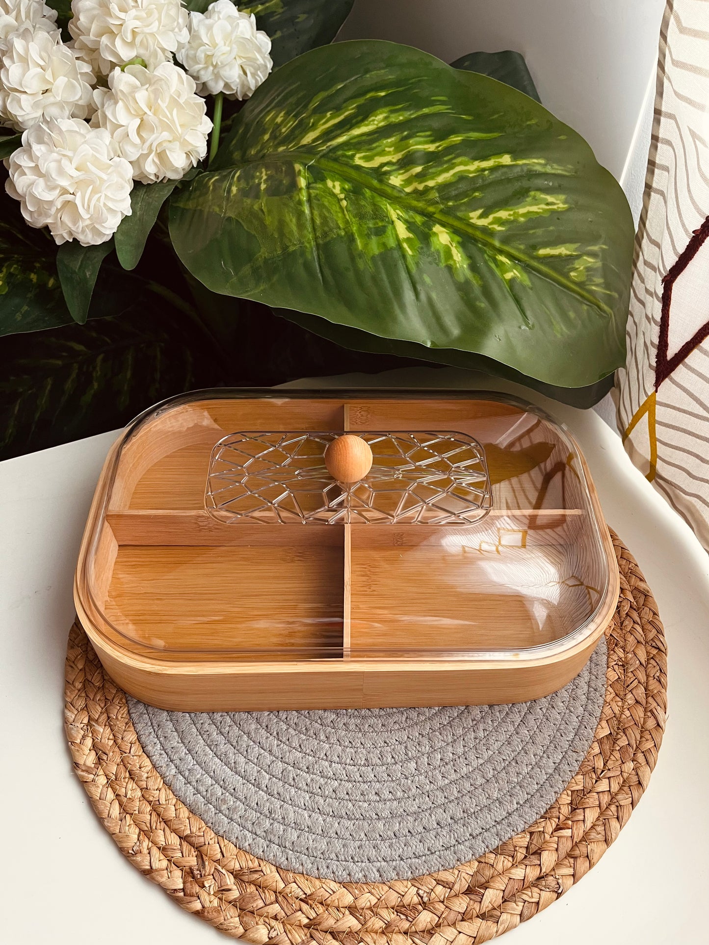 Large Bamboo nuts box (c1236)