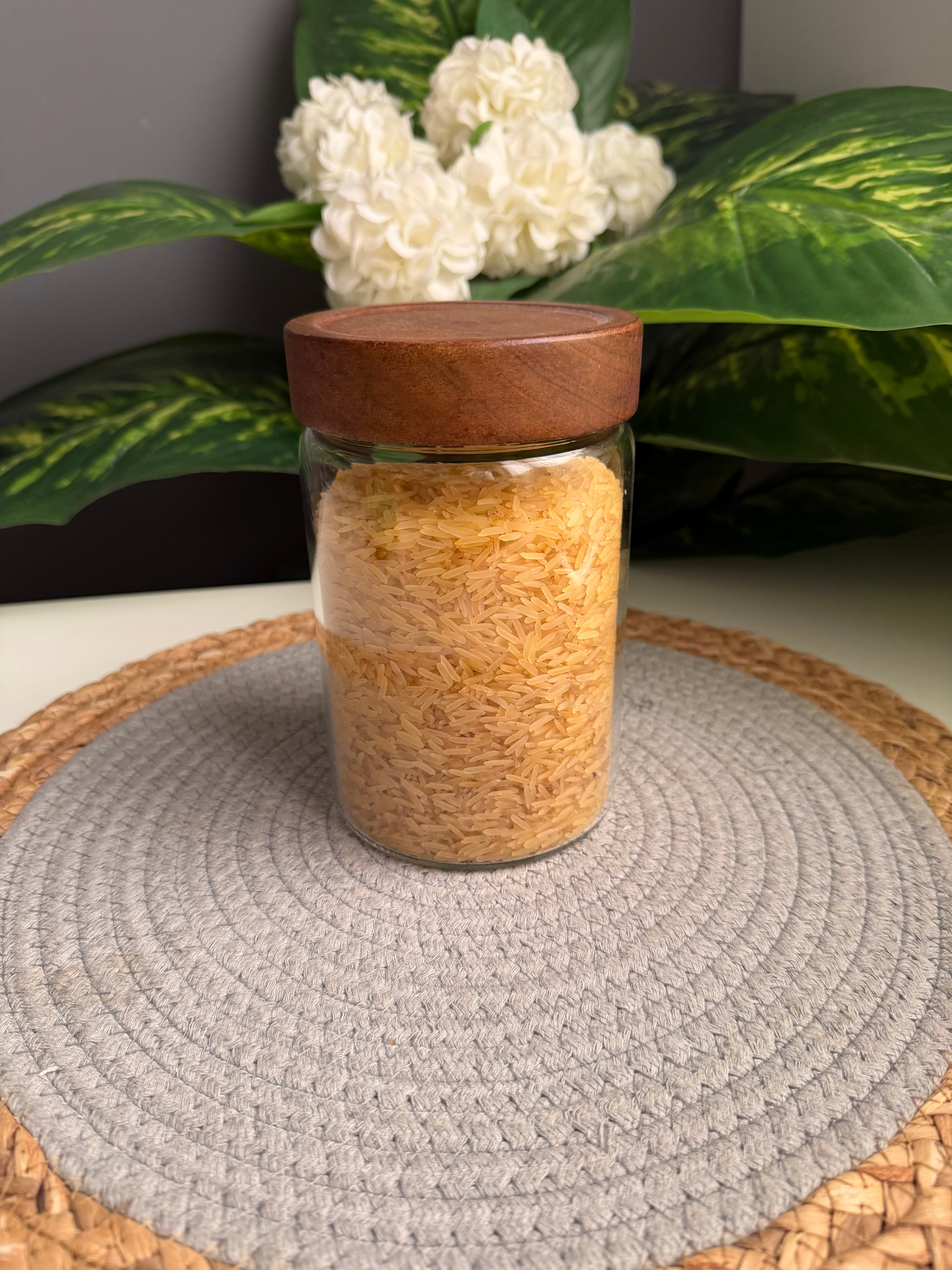 Glass jar(غطاء غامق)1000ml(code48)