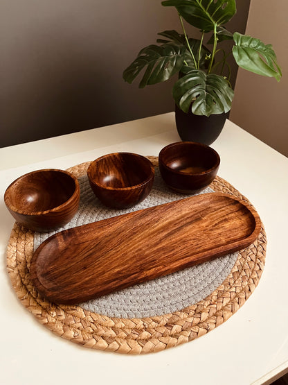 Set of 3 bowls + tray(طقم)