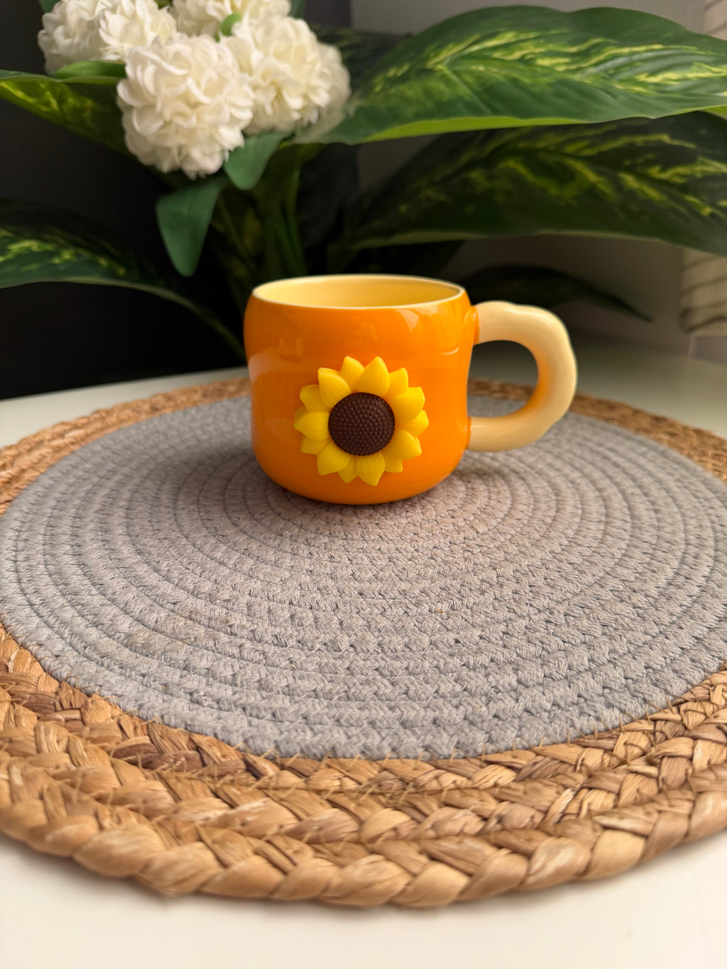 Porcelain mug (عباد الشمس) (برتقالى )