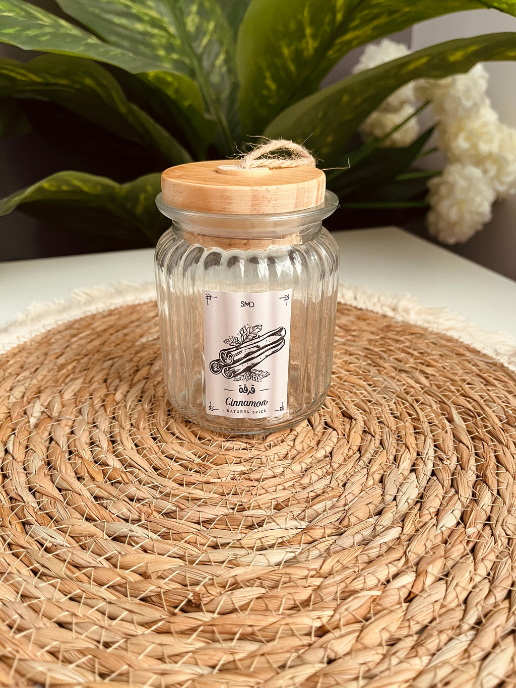 One glass jar 350ml (مضلع بالقطعه)