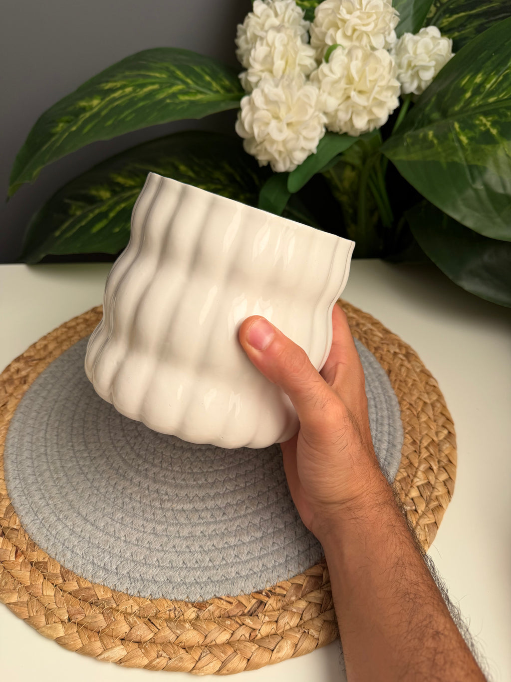 Porcelain holder (white )code455(13cm*12cm)