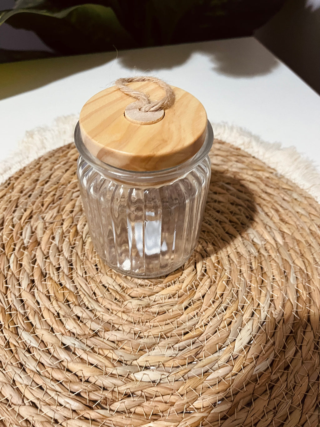One glass jar 350ml (مضلع بالقطعه)