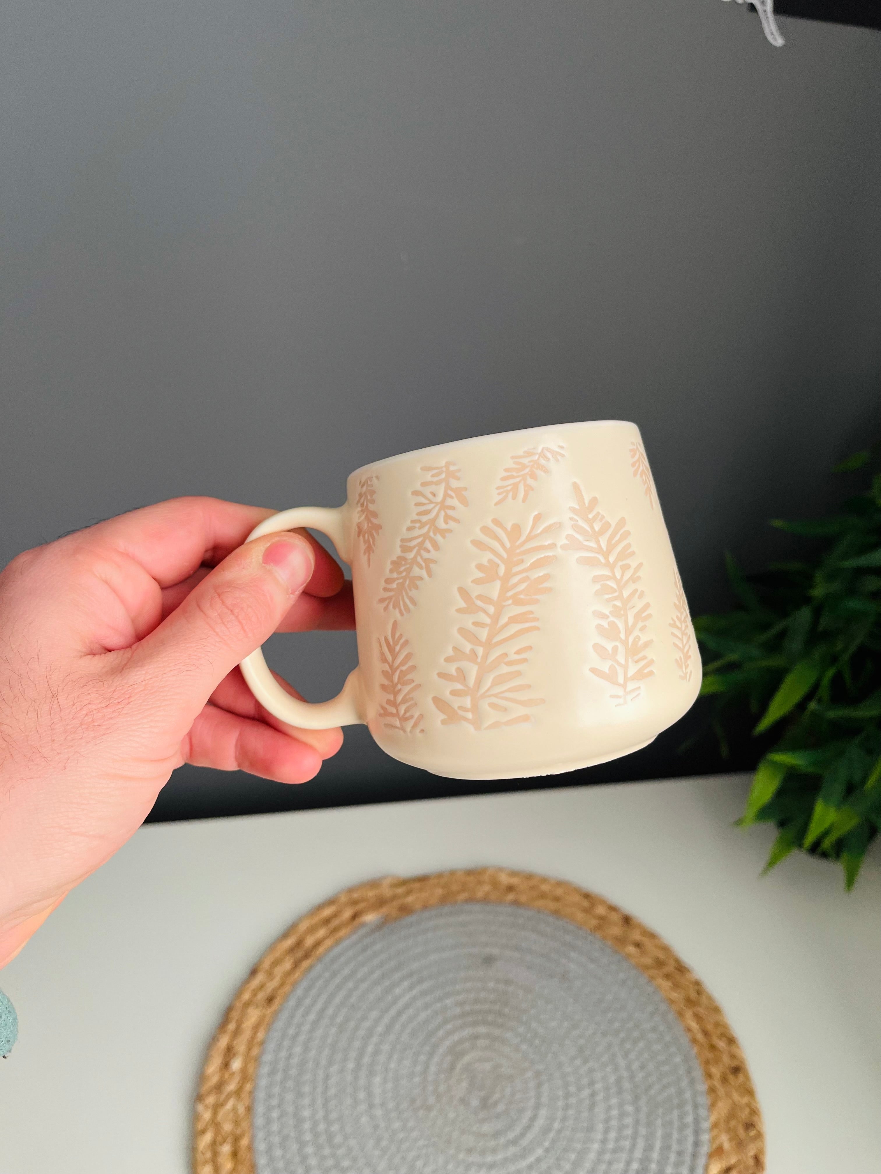 Porcelain mug (bije )pattern (code476)