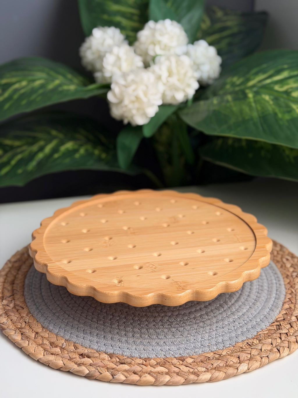 Large Biscuit tray (27cm)code 268