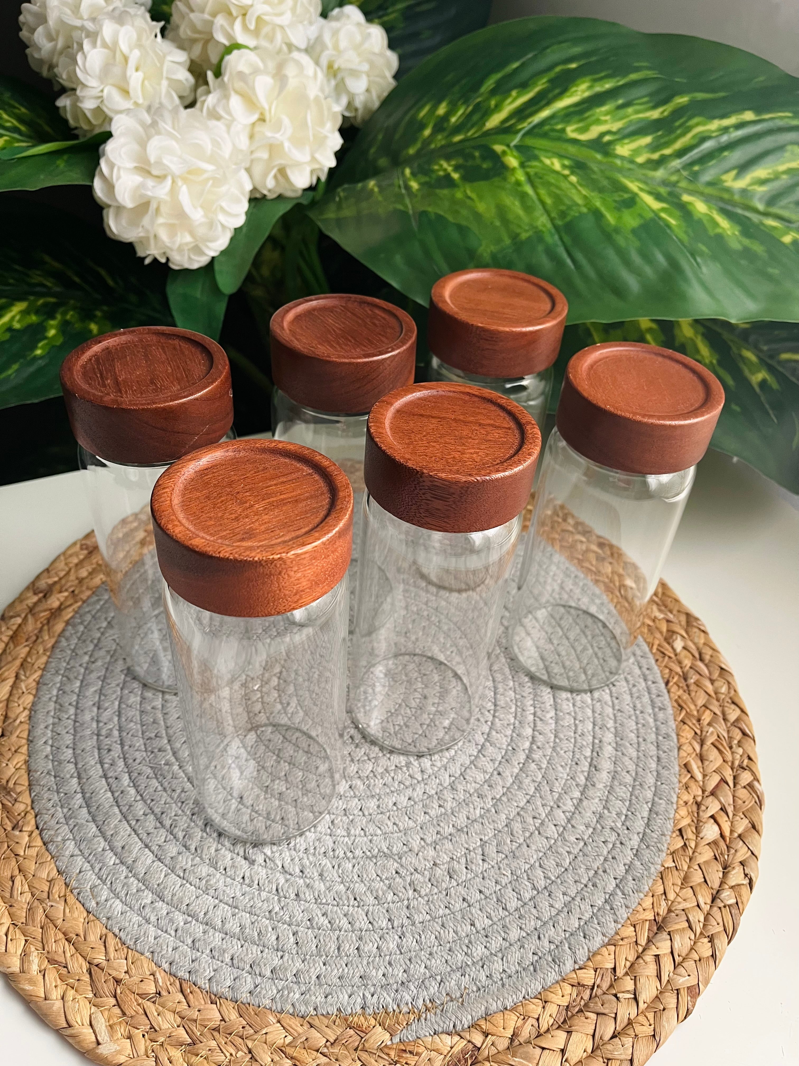 (Code224) Set of 6 glass jars 400ml(جديد)غطاء غامق كبير