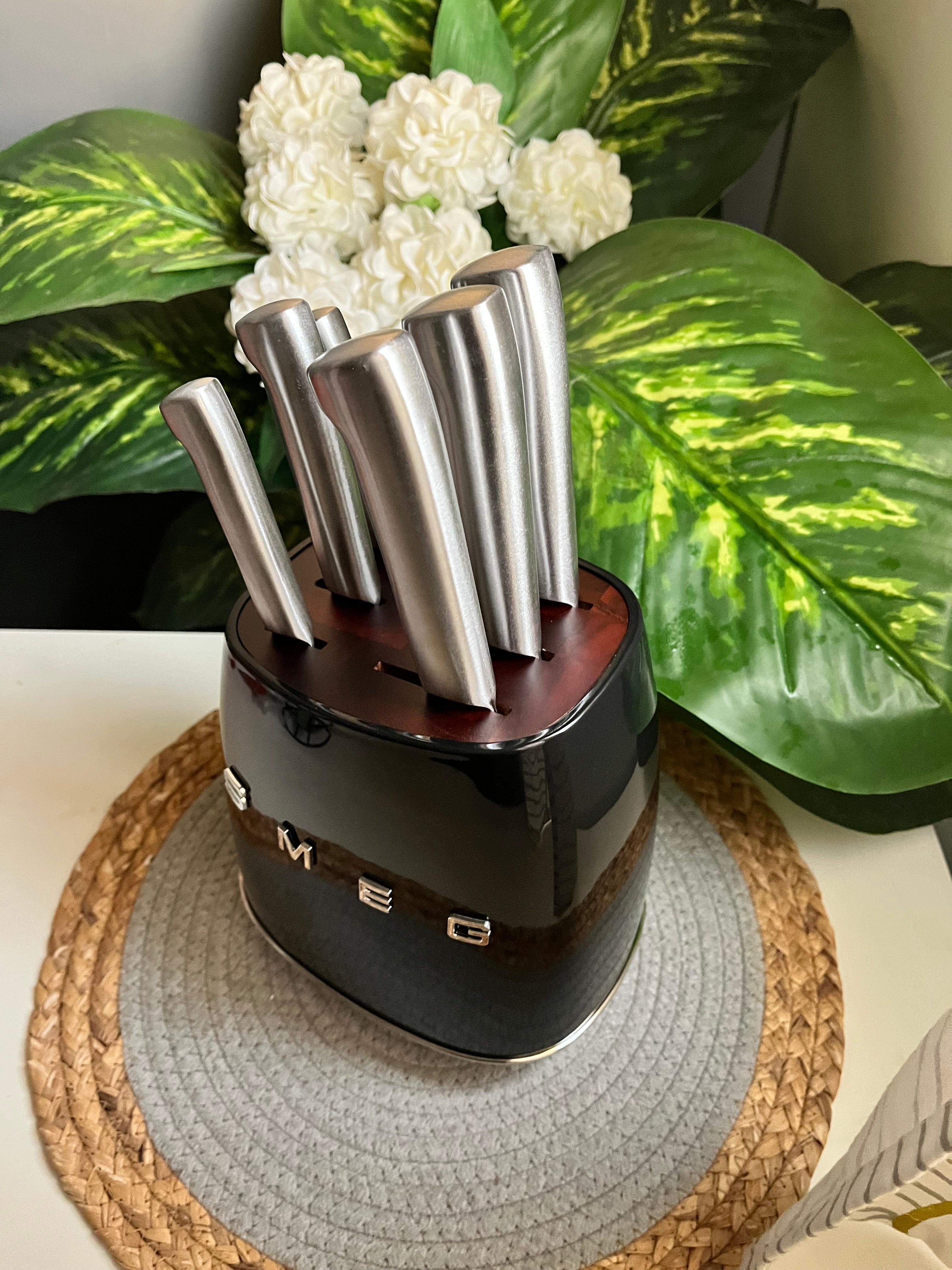(Code39) منظم سمج+طقم سكاكين ماركه(SMEG)6 قطع (black)