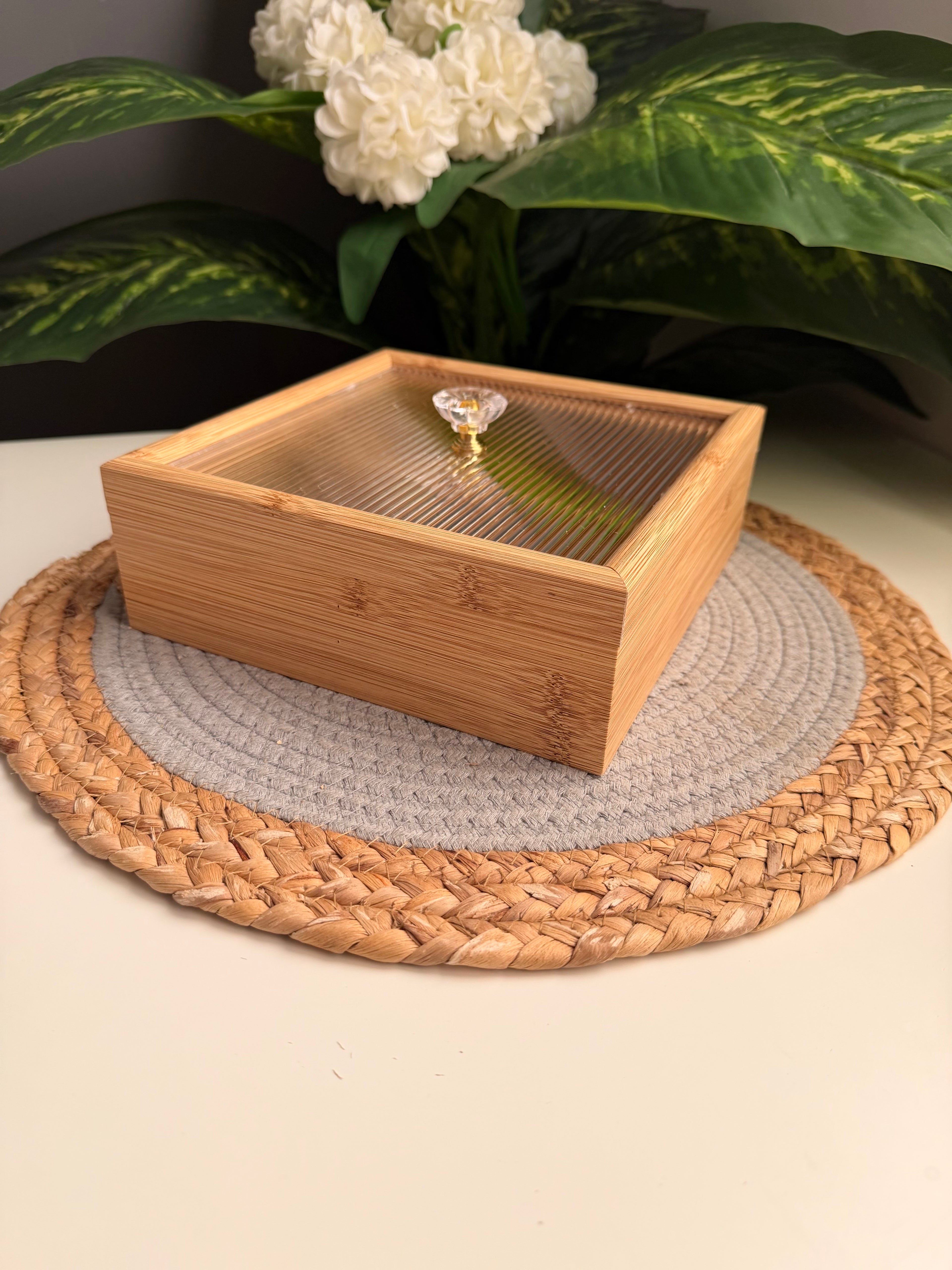 Small Bamboo (4خانه) Tea Or nuts box organizer (code 81)