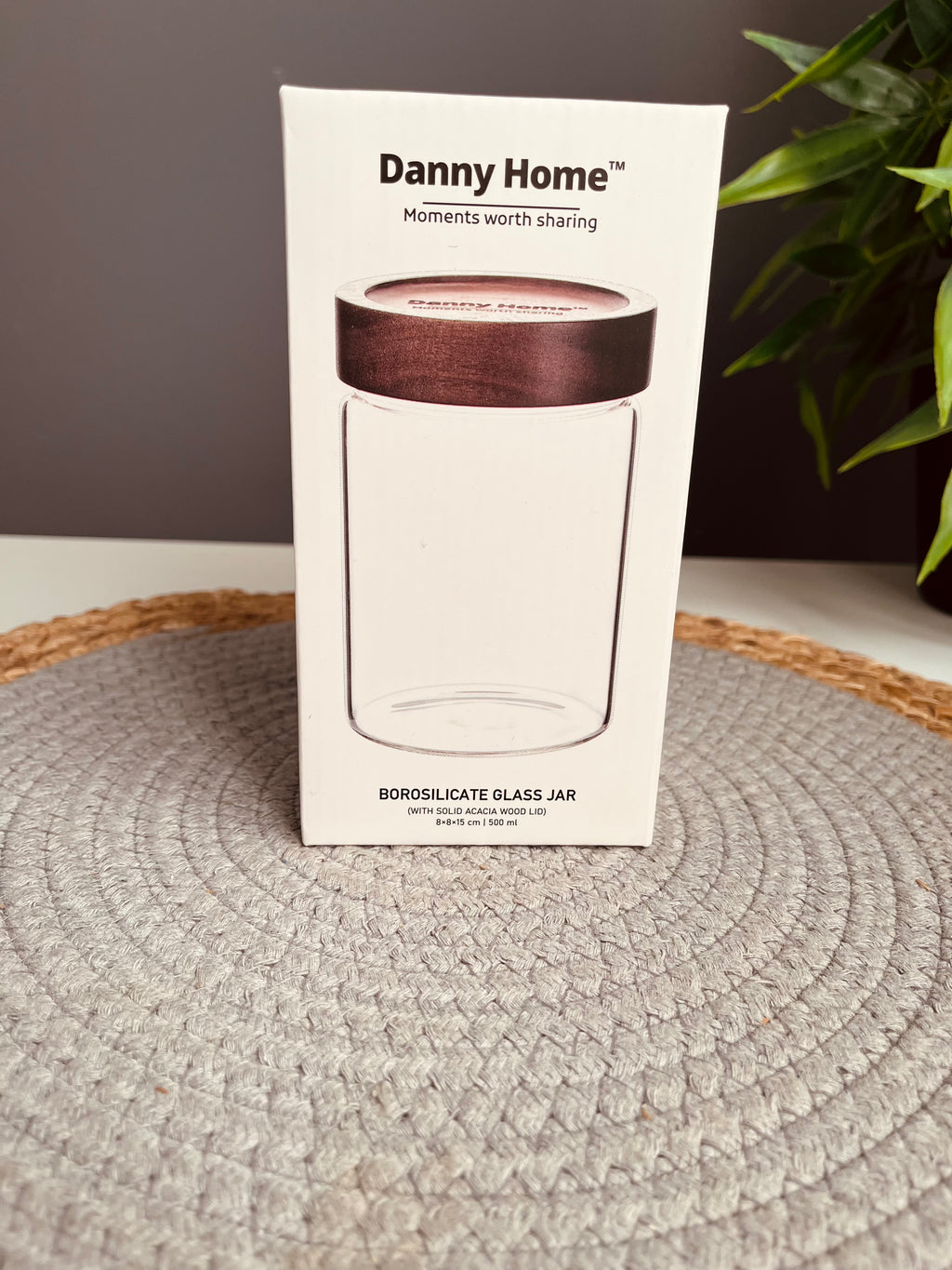 One glass jar (Danny home)500ml(جديد)غطاء غامق (بالقطعه)