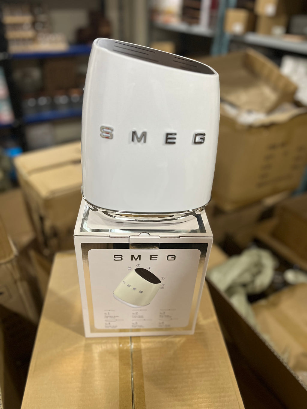 SMEG HOLDER (white)