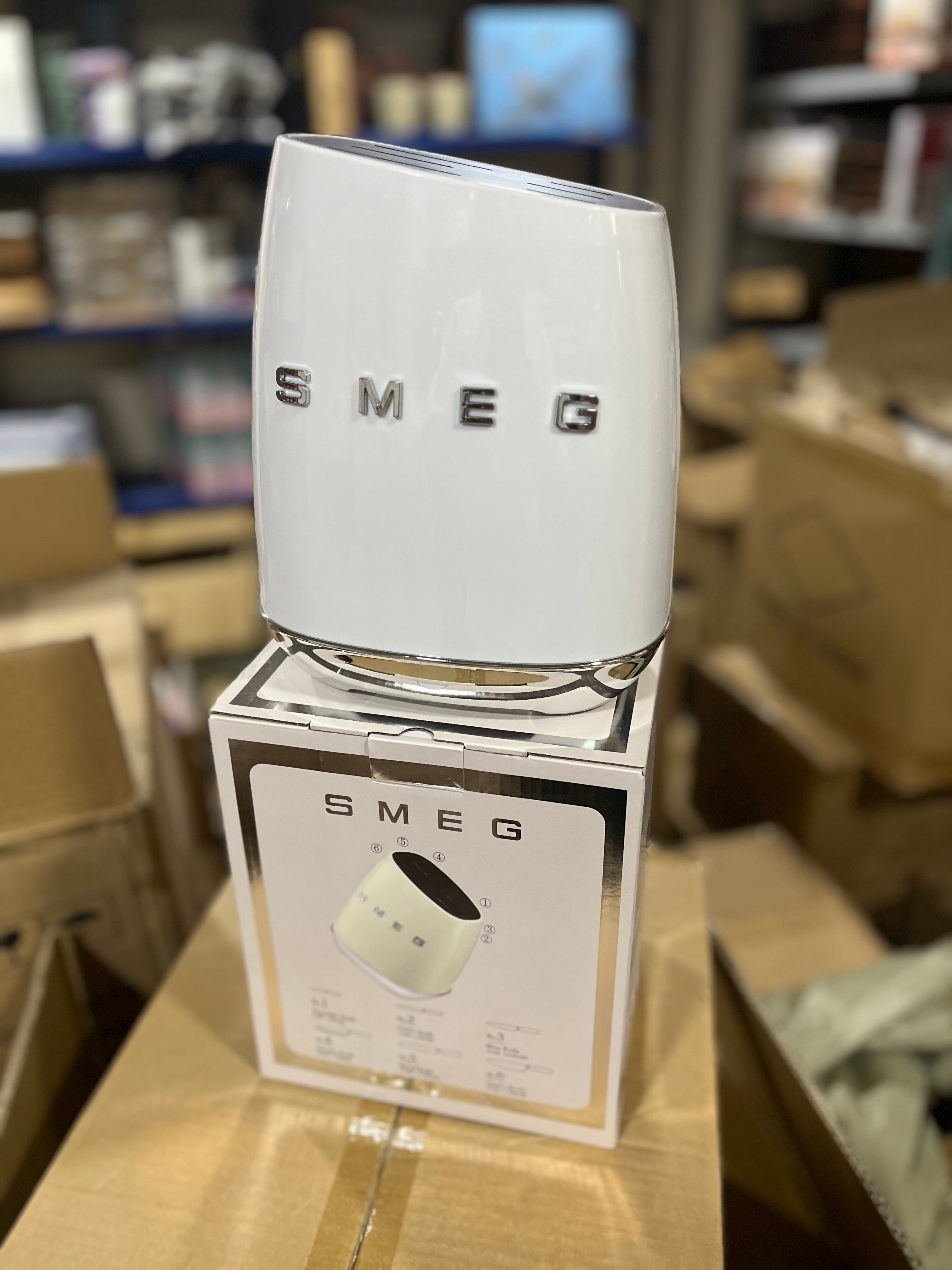 SMEG HOLDER (white)