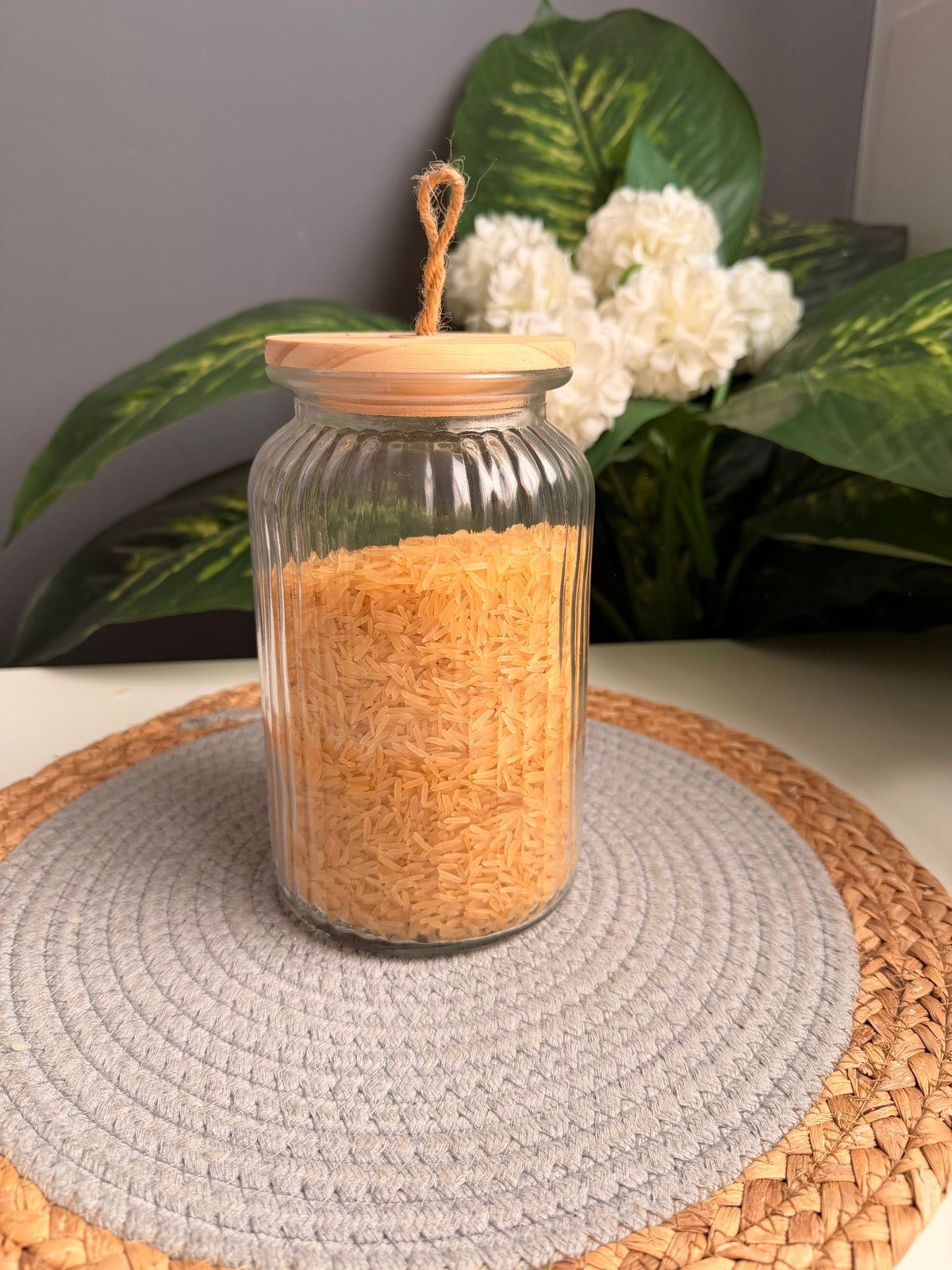 One glass jar 1500ml (  كبير مضلع بالقطعه) (code335)