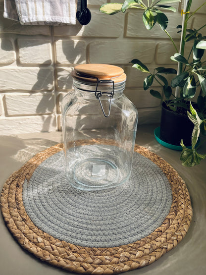 Glass jar with wooden cover 3kg(كلبس غطاء خشب)