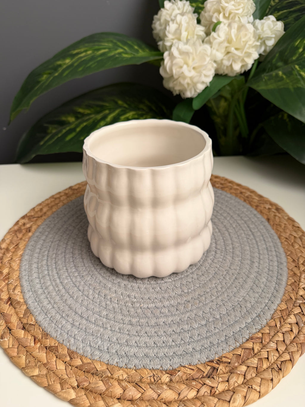 Porcelain holder (white )code455(13cm*12cm)