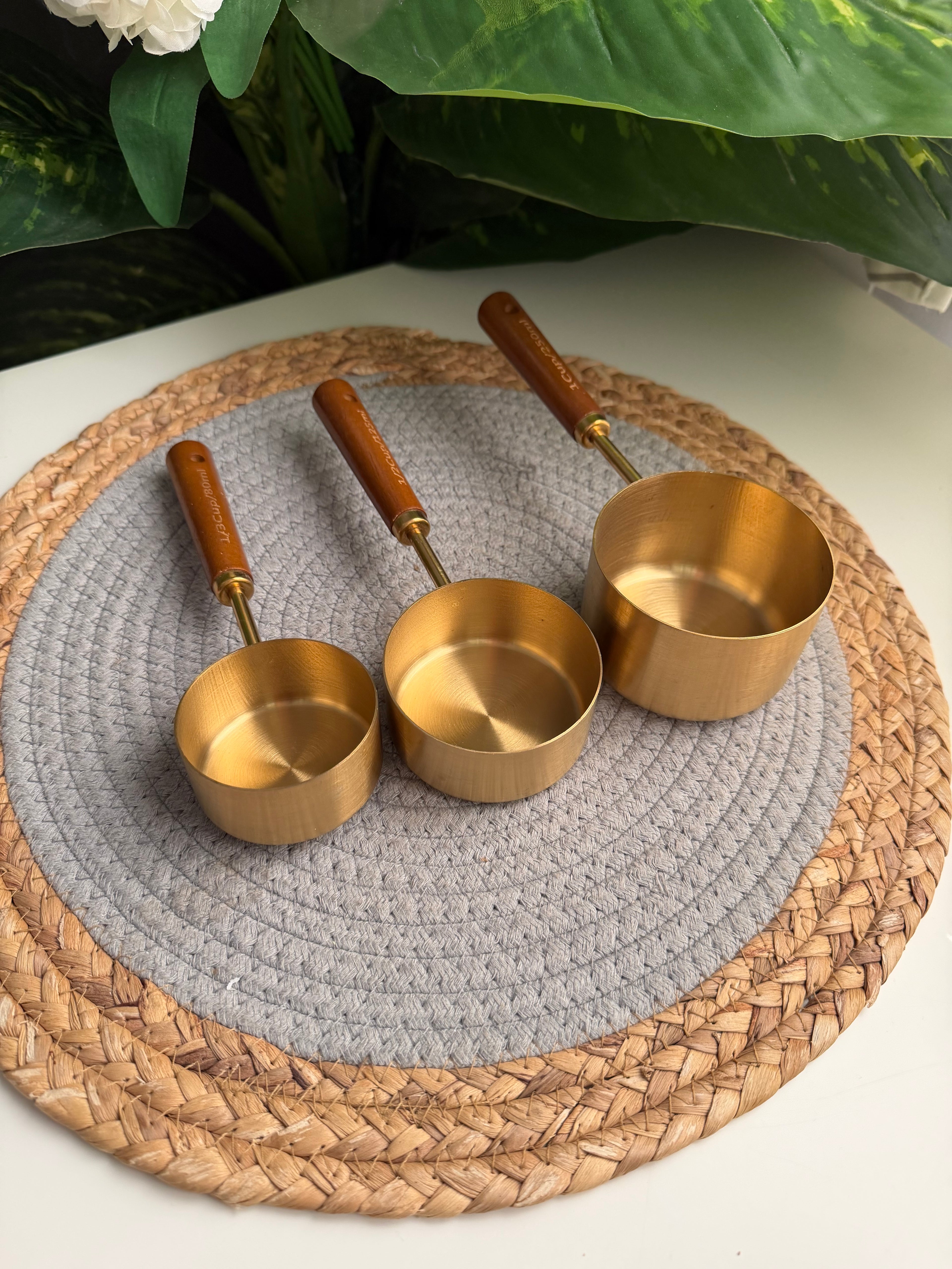Gold measuring cups طقم معيار ٣ قطع