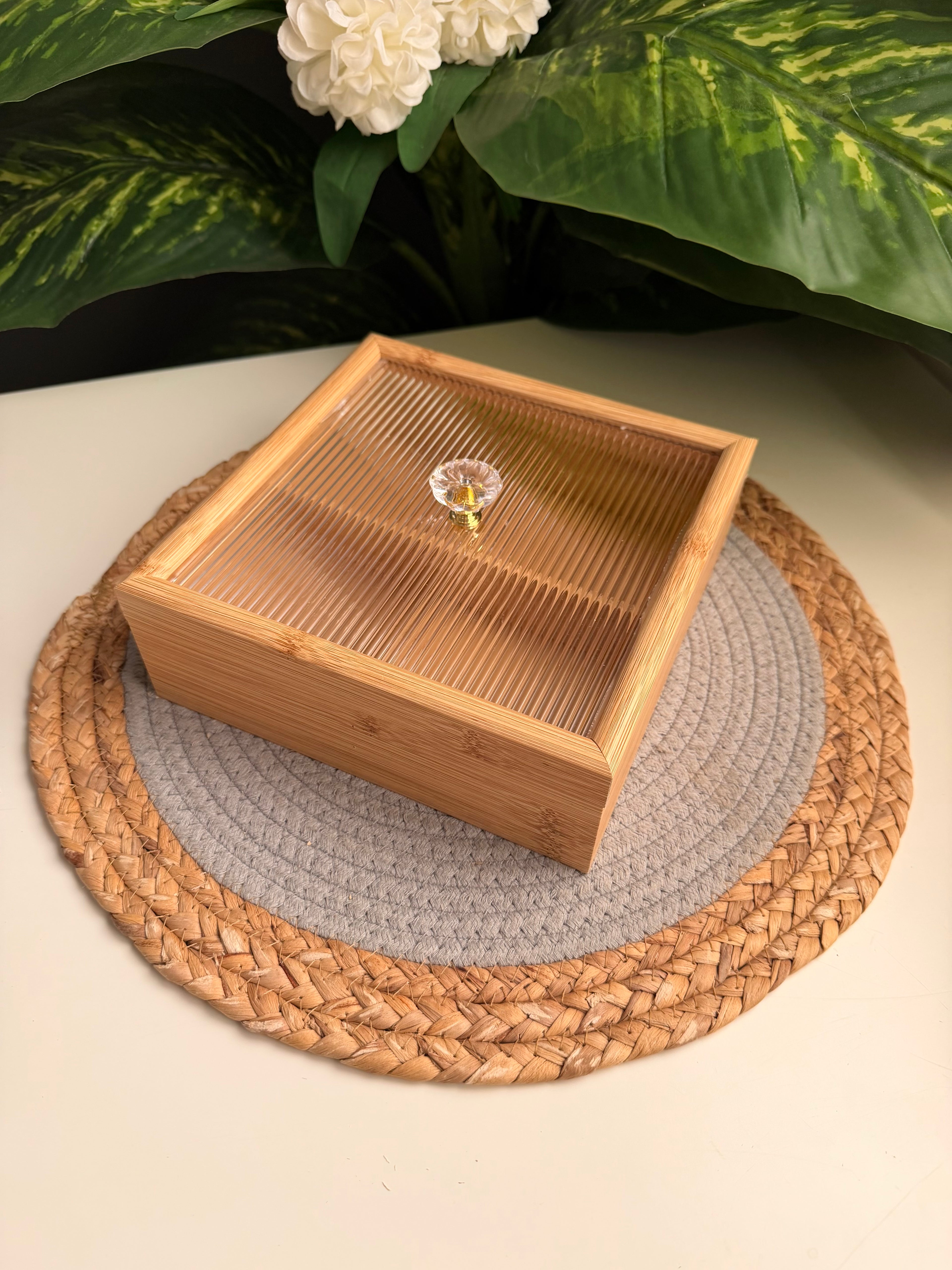 Small Bamboo (4خانه) Tea Or nuts box organizer (code 81)
