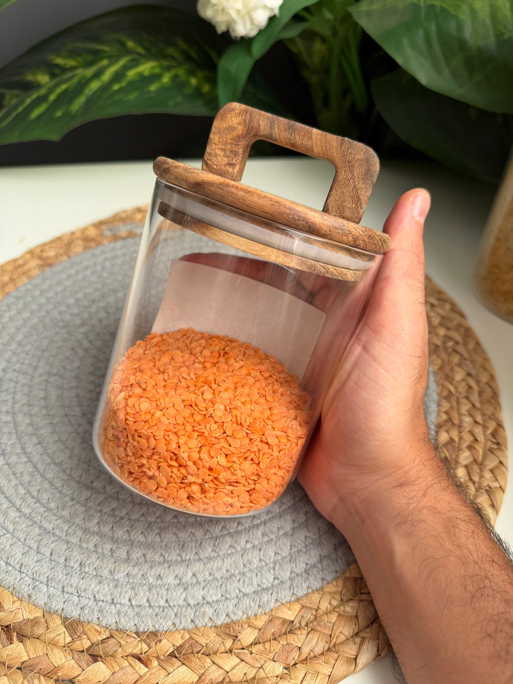 برطمان زجاج بيد 650ml(صغير)code291