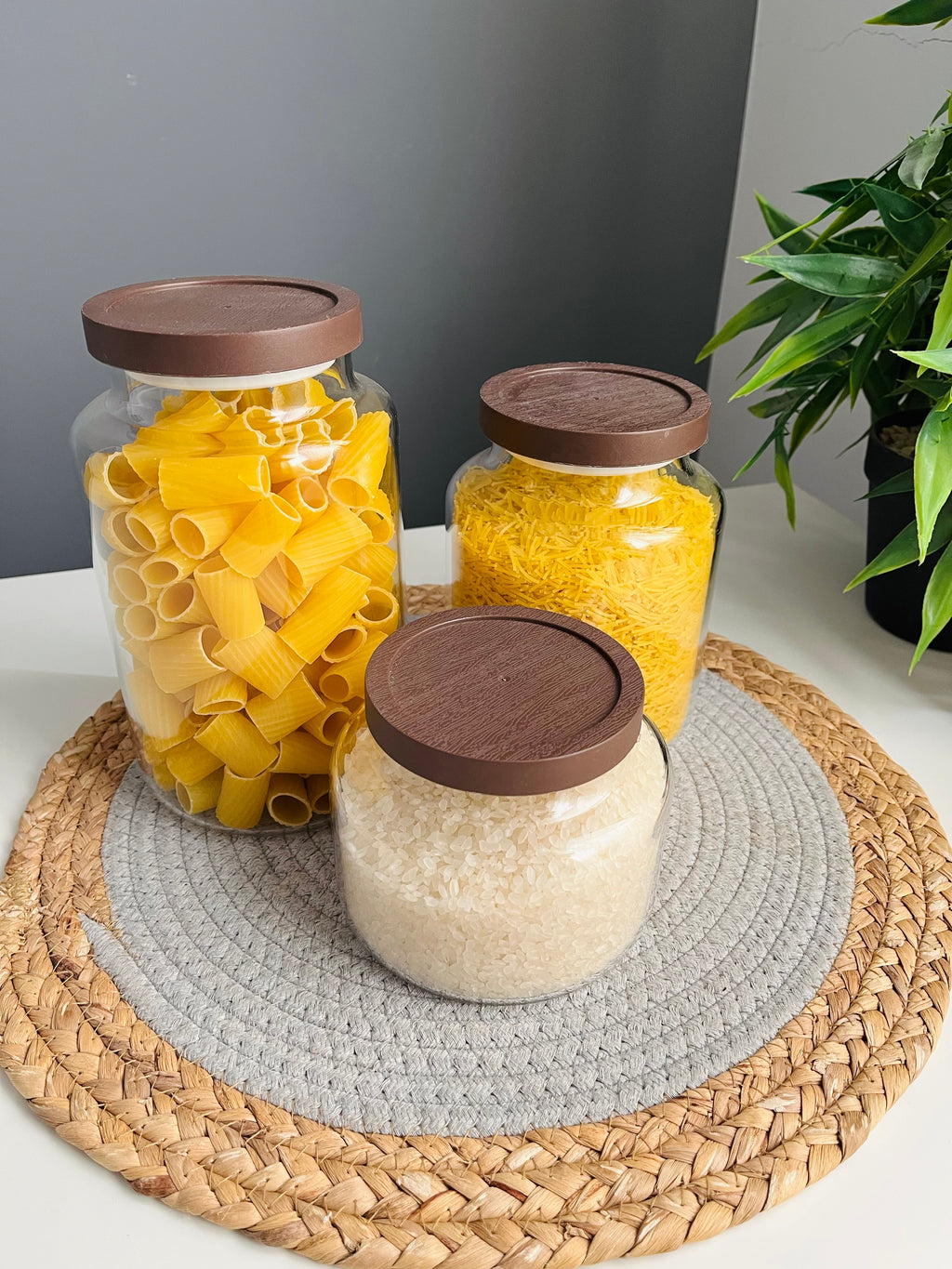 Set of 3 jars different sizes (code041)غطاء بلاستك خشبى