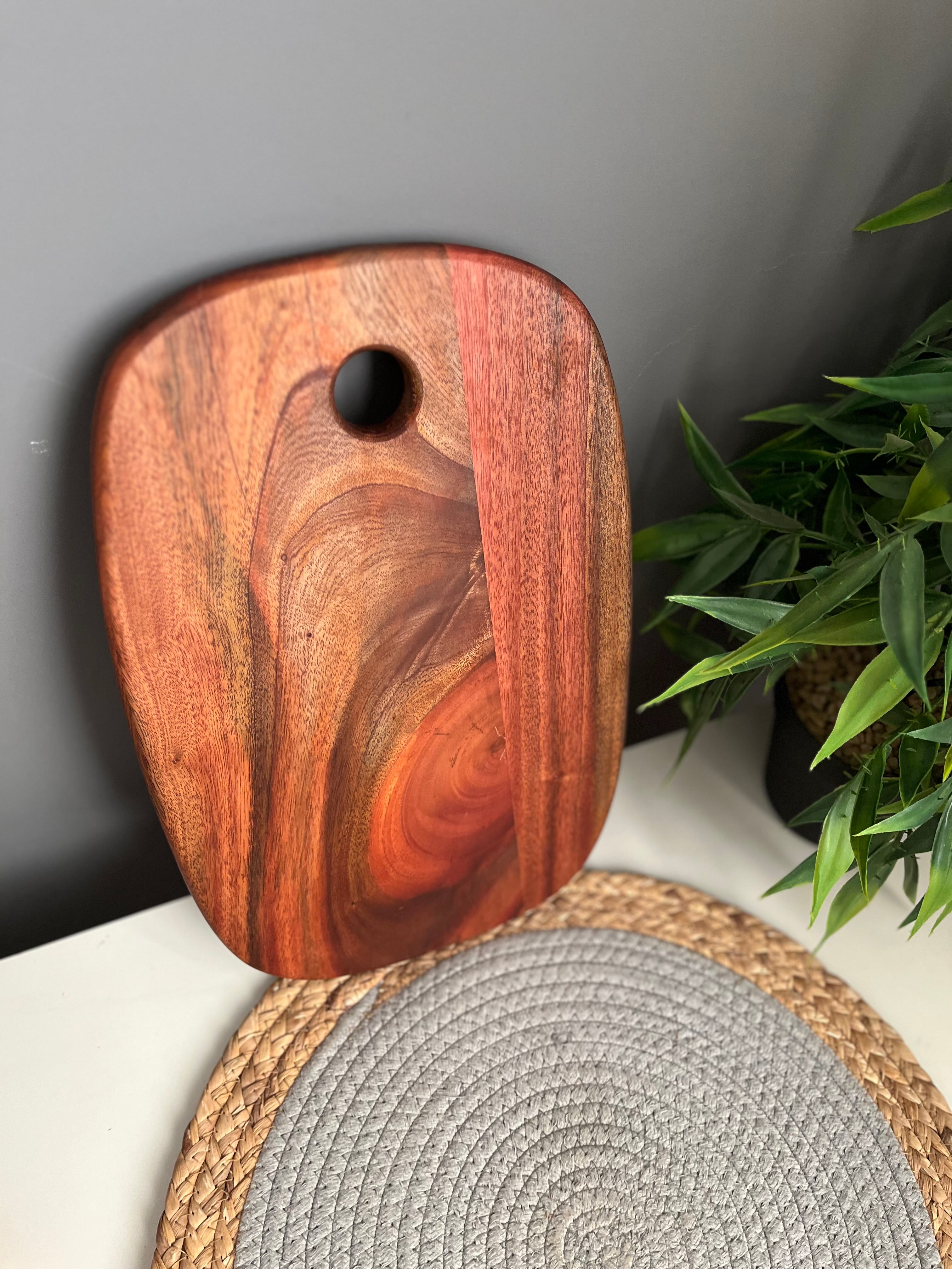 Cutting board (new)