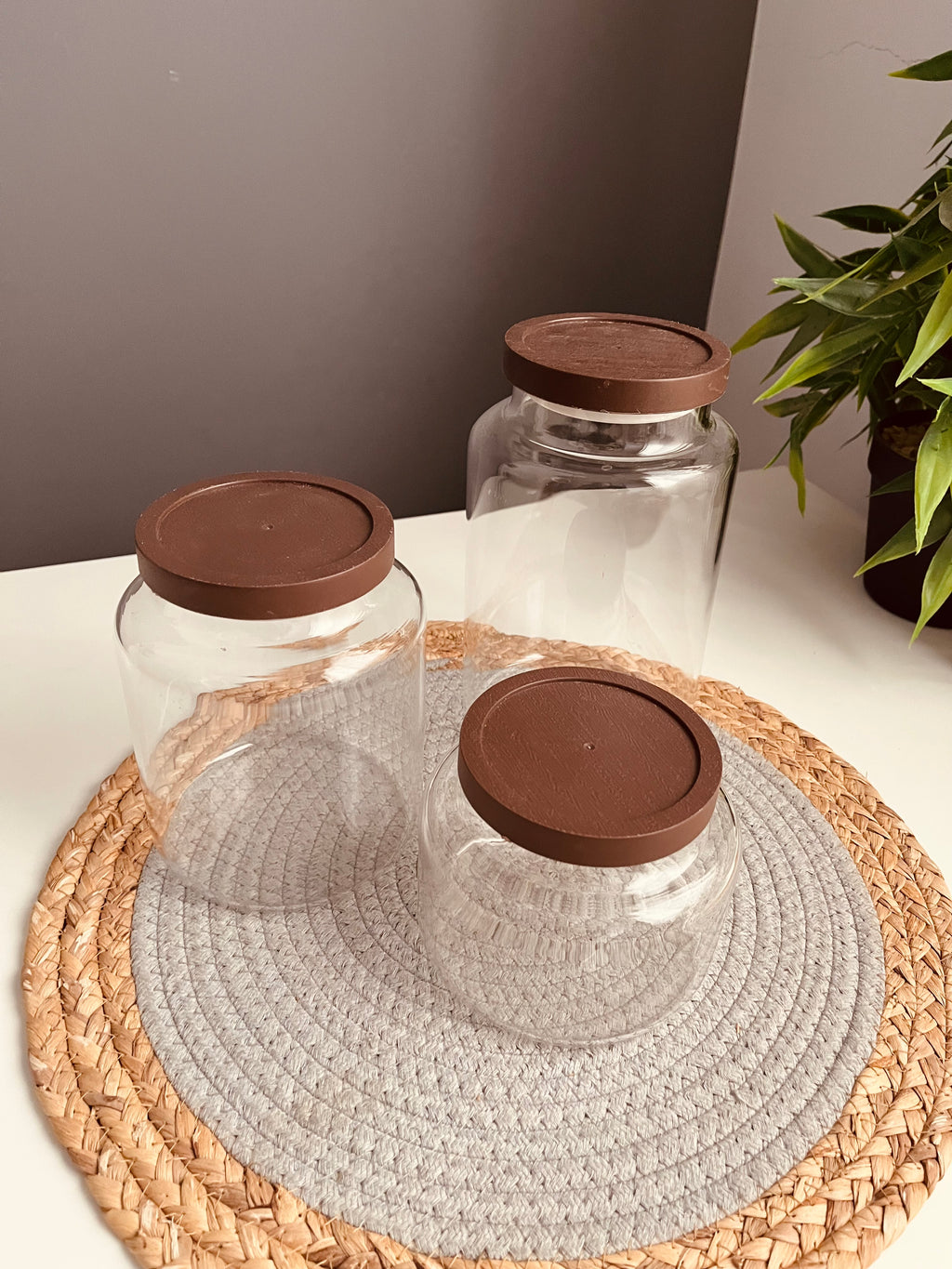 Set of 3 jars different sizes (code041)غطاء بلاستك خشبى