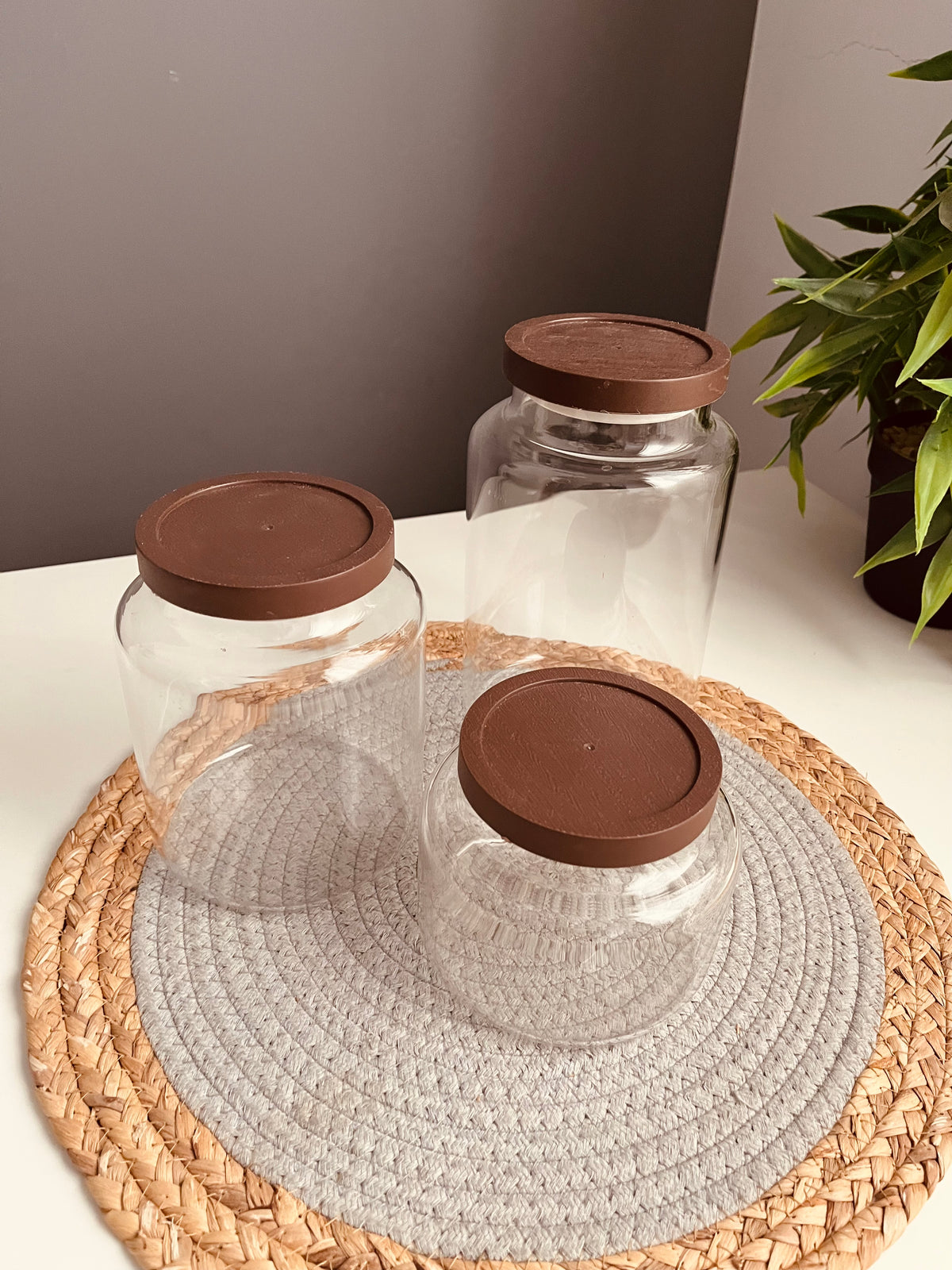 Set of 3 jars different sizes (code041)غطاء بلاستك خشبى
