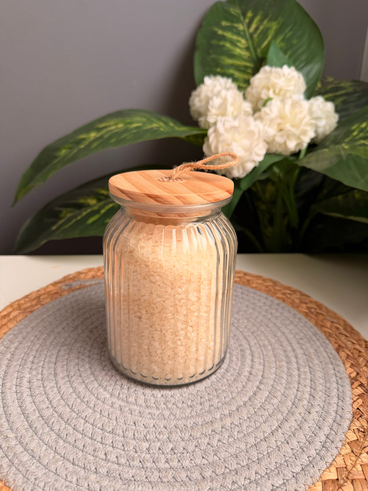 One glass jar 1000ml (وسط مضلع بالقطعه) (code336)