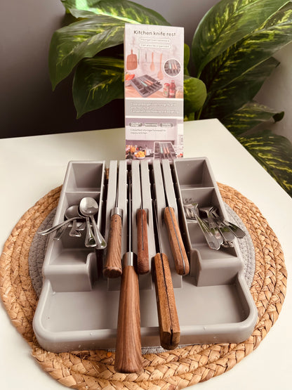 Knifes organizer (new)منظم سكاكين ( رمادى)مربع جديد