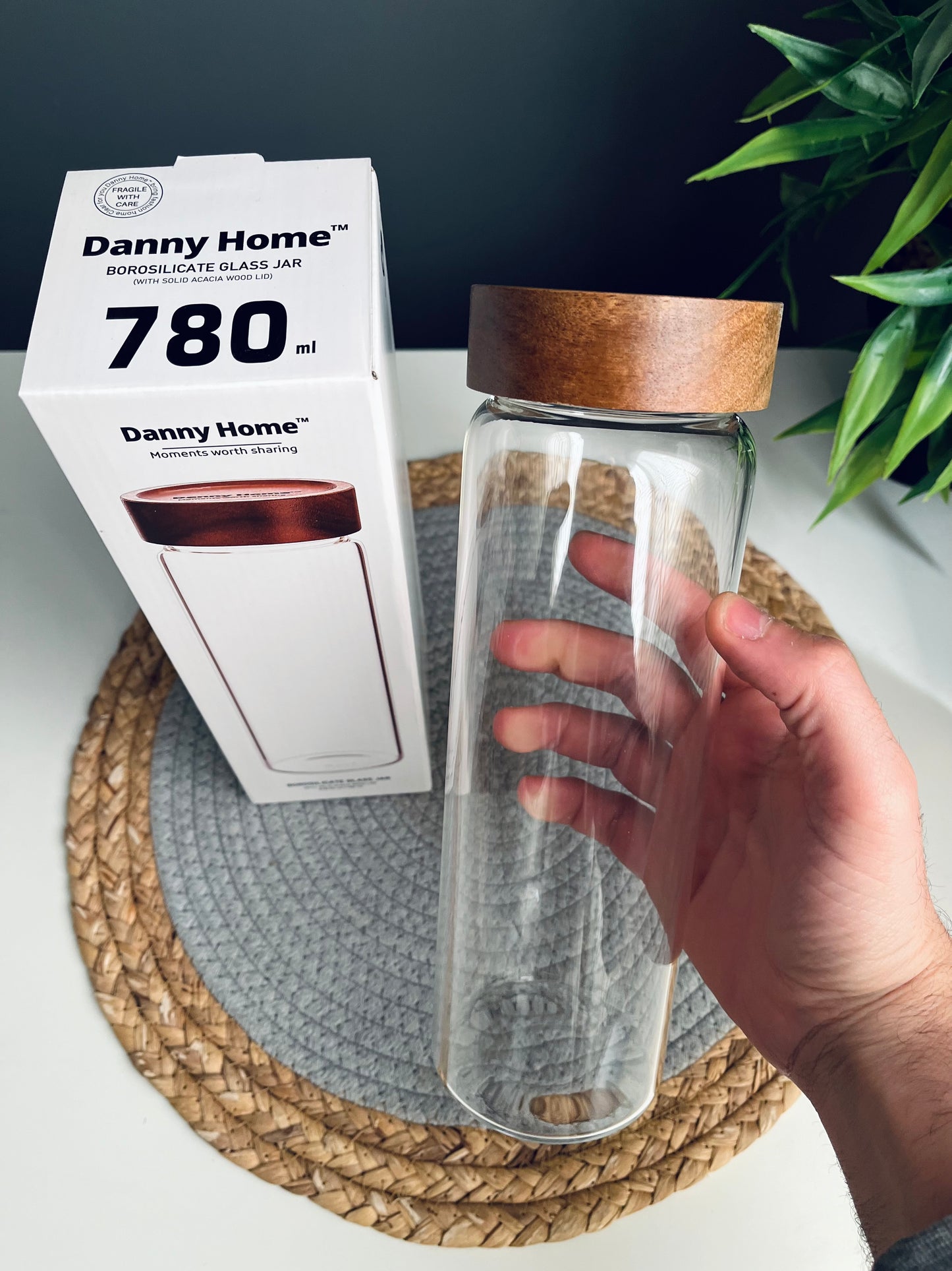 One glass jar (Danny home)780ml(جديد)غطاء غامق (بالقطعه)