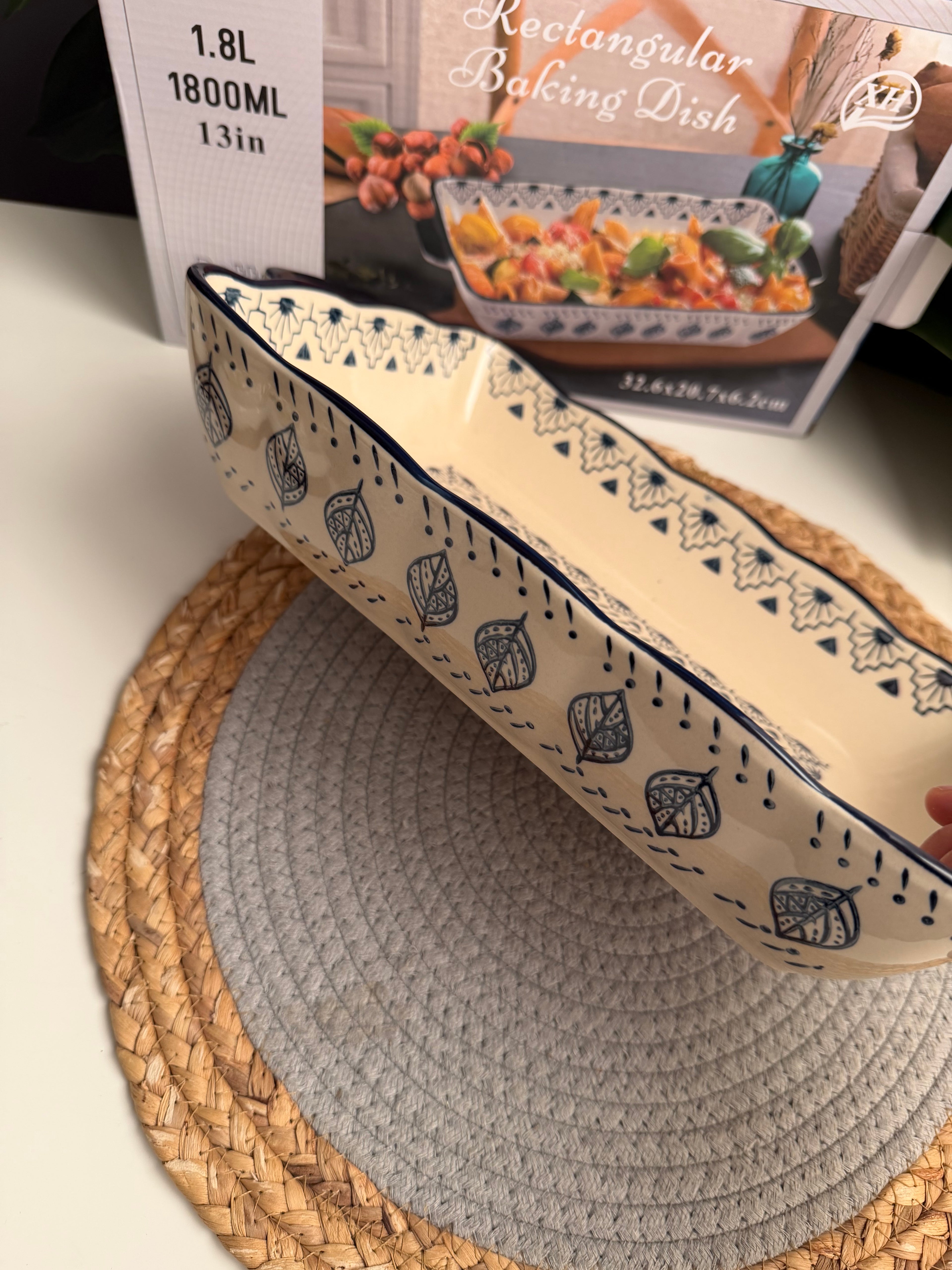 Tajin porcelain  (code205) طاچن بورسلين  30cm*21cmمستطيل رسومات