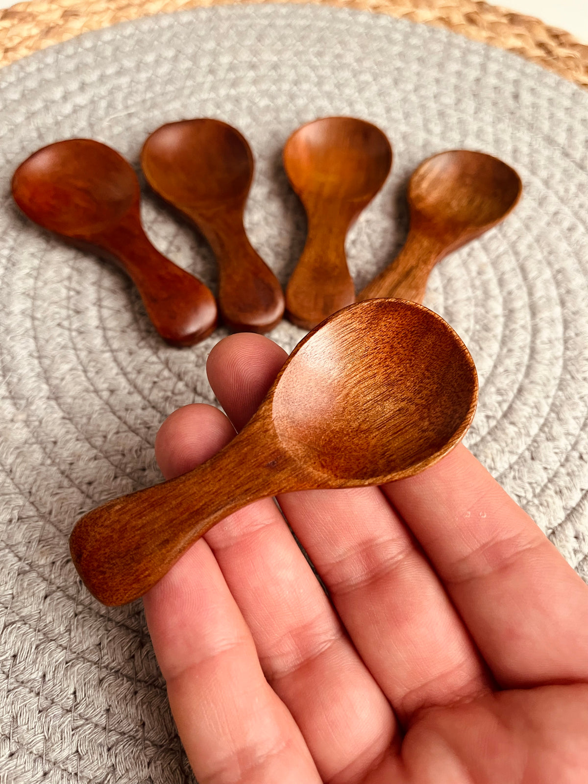 spices spoons طقم ملاعق 6 قطع غامق (جديد) code 270