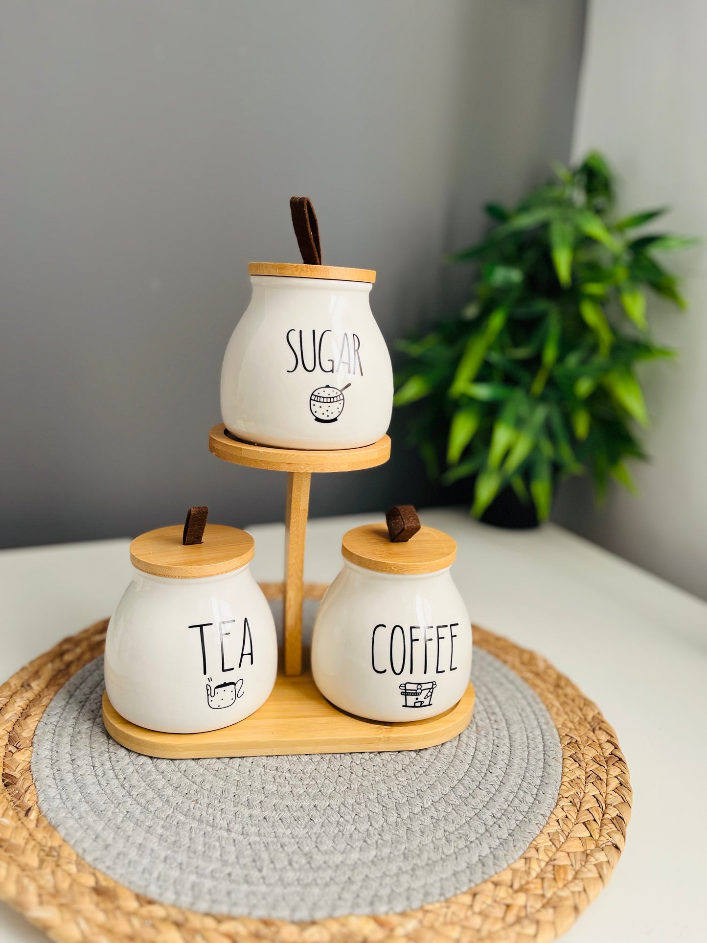 Set of 3 porcelain jars +holder (coffee -sugar -tea)code683