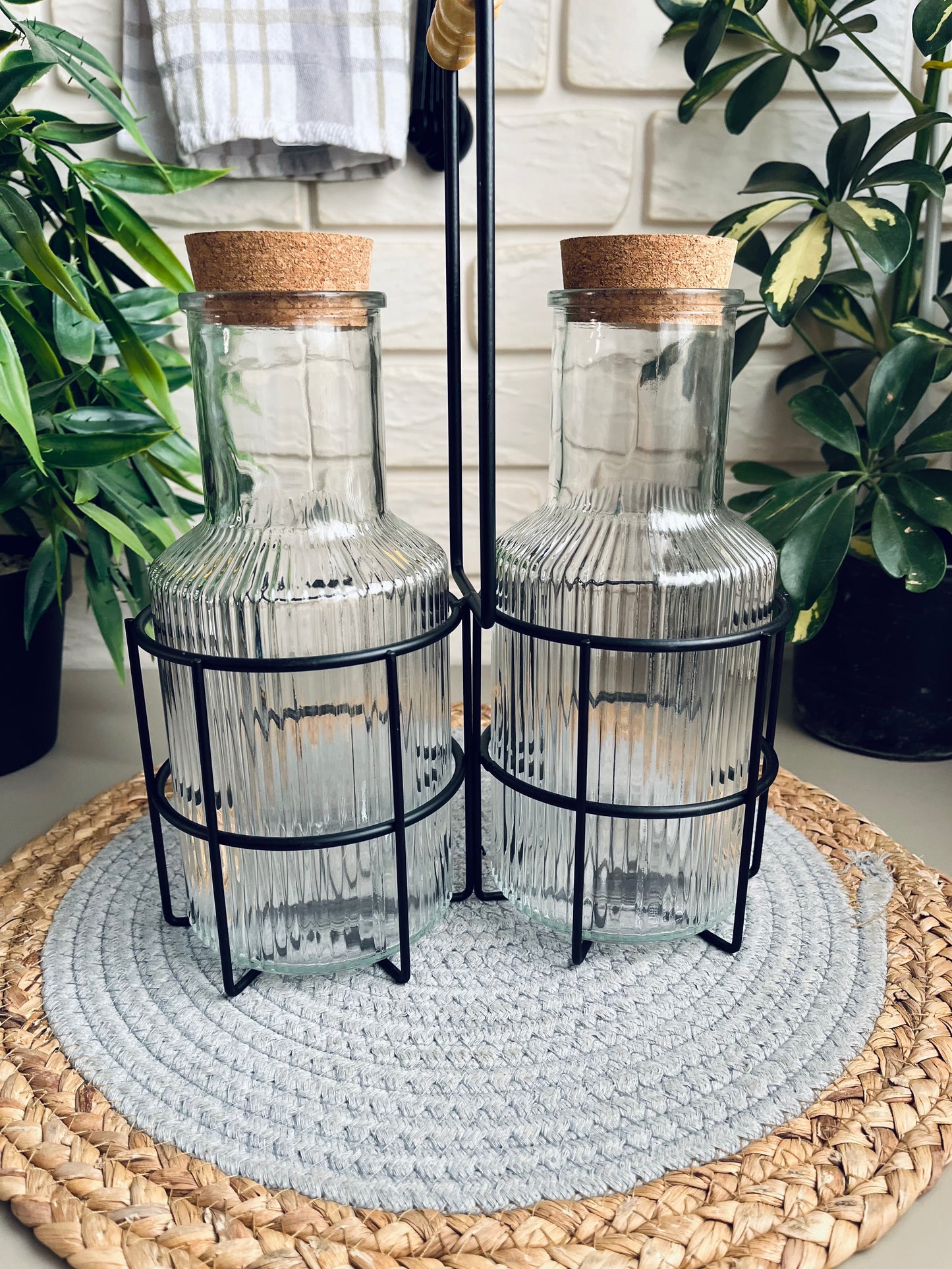 Set of 2 Glass bottles 900ml (code033)