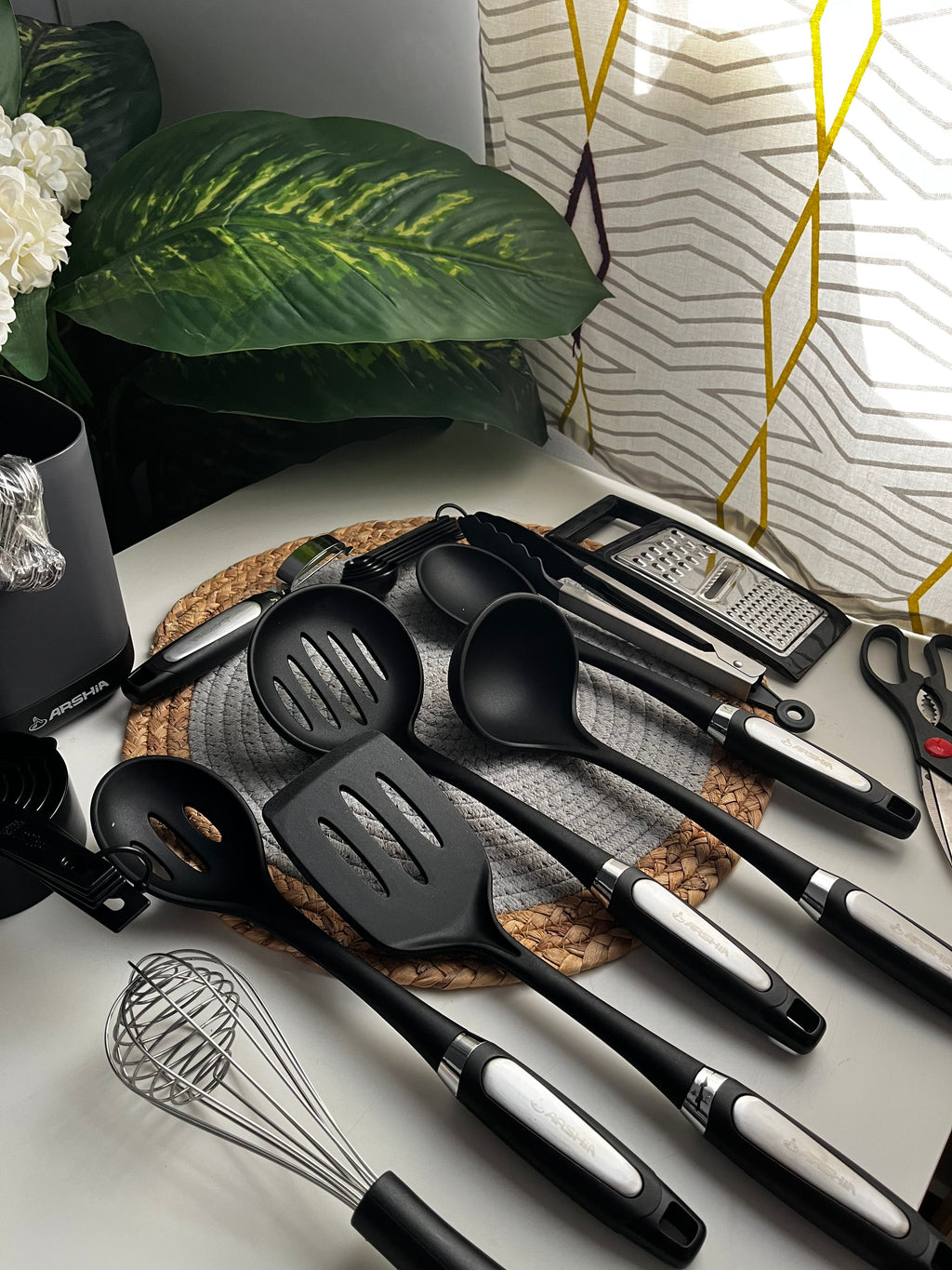 Silicone Utensil Set طقم التوزيع الچامبو 32 قطعه