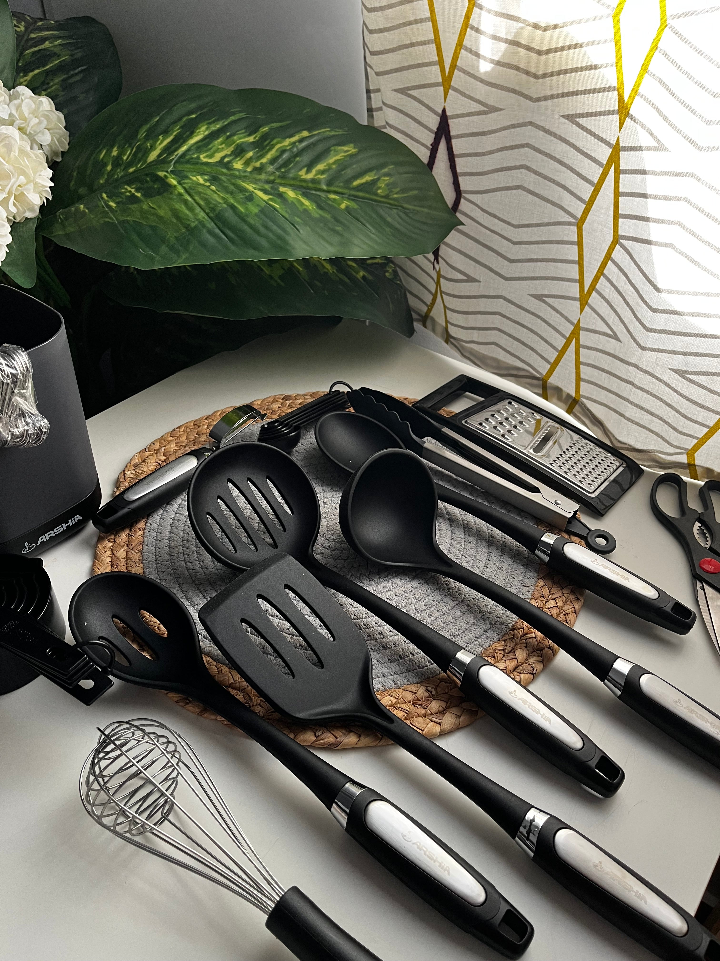 Silicone Utensil Set طقم التوزيع الچامبو 32 قطعه
