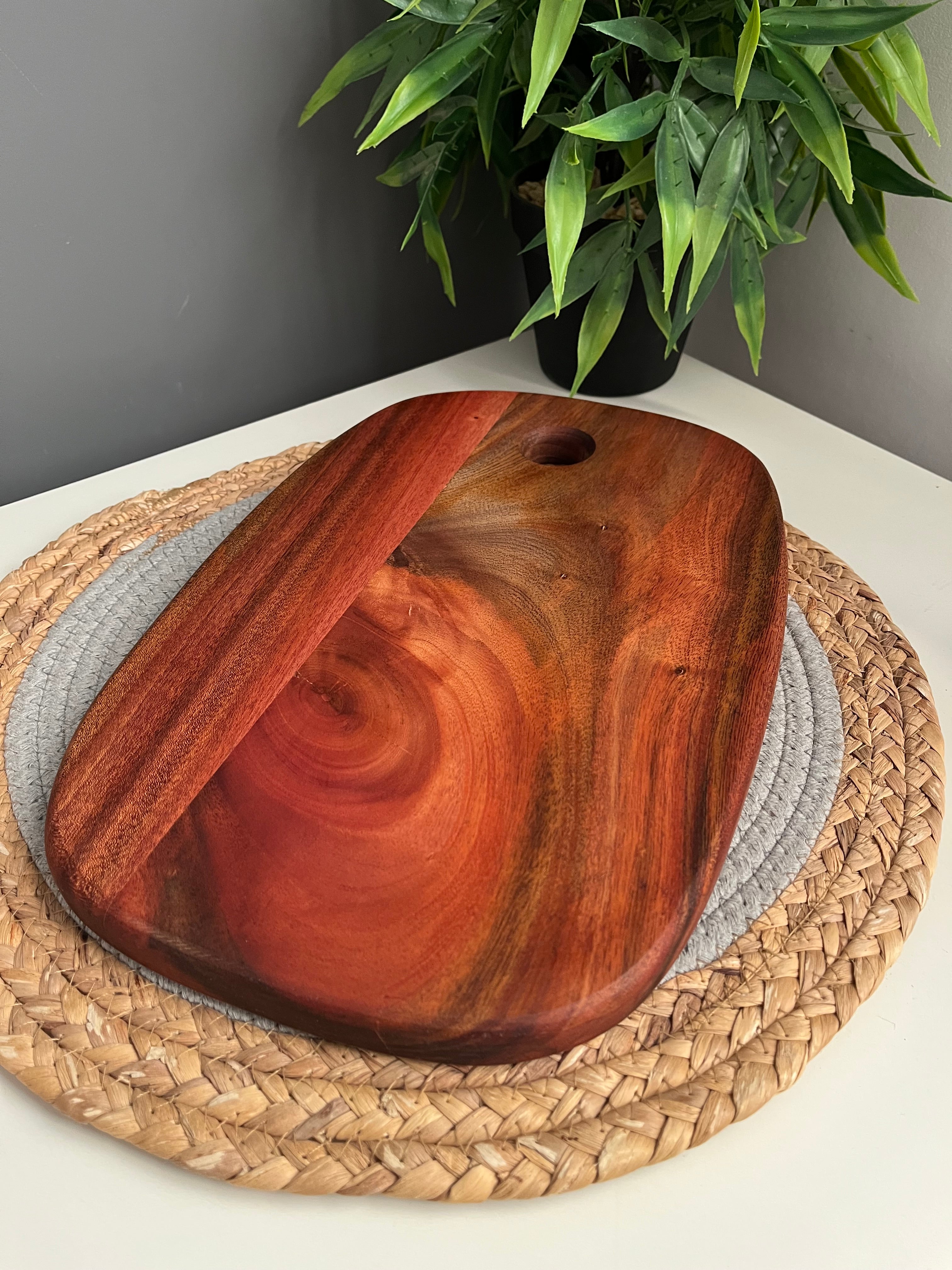 Cutting board (new)
